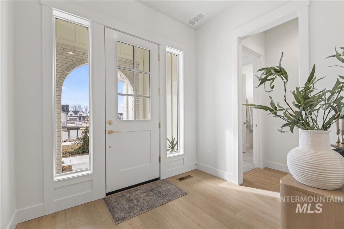 7326 W Runner Stone St, Eagle, Idaho 83616, 5 Bedrooms, 4.5 Bathrooms, Residential For Sale, Price $1,260,000,MLS 98973686