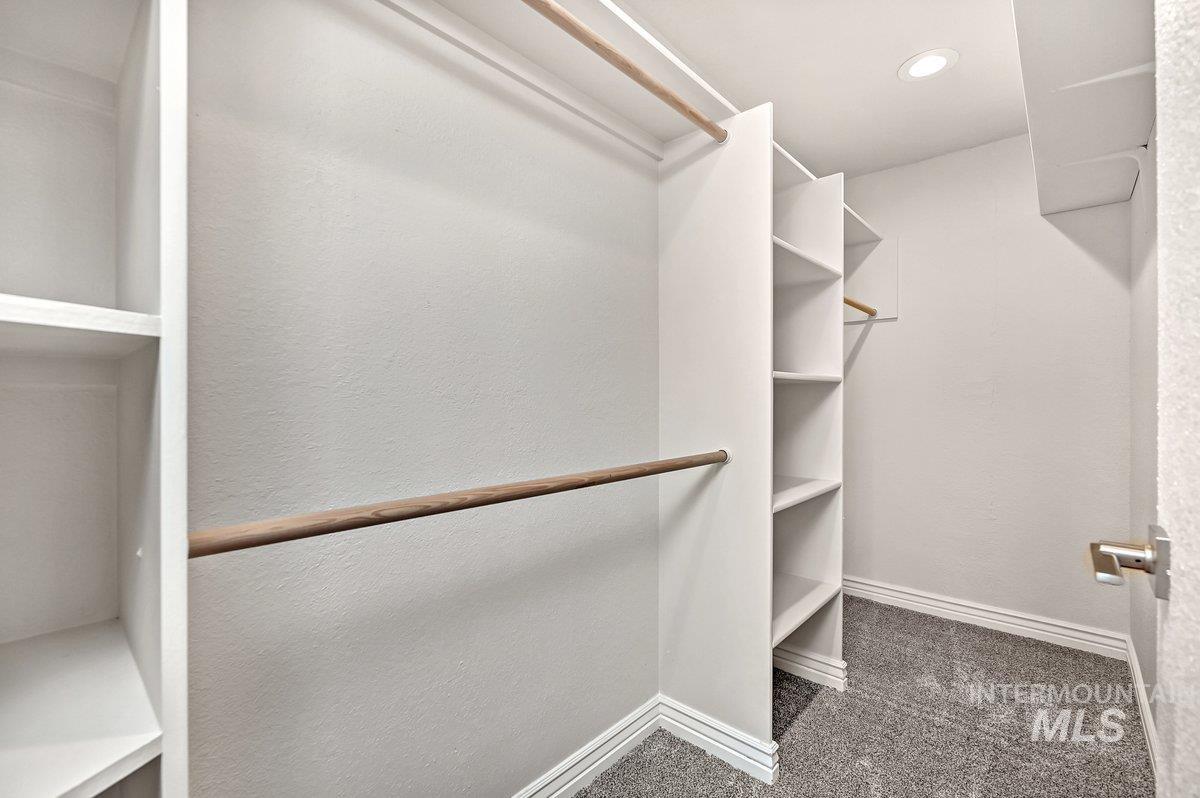 2934 N Mountain Road, Boise, Idaho 83702, 3 Bedrooms, 2.5 Bathrooms, Residential For Sale, Price $674,000,MLS 98973687