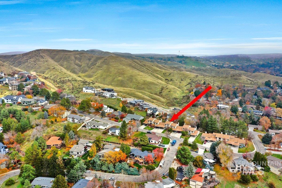 2934 N Mountain Road, Boise, Idaho 83702, 3 Bedrooms, 2.5 Bathrooms, Residential For Sale, Price $674,000,MLS 98973687