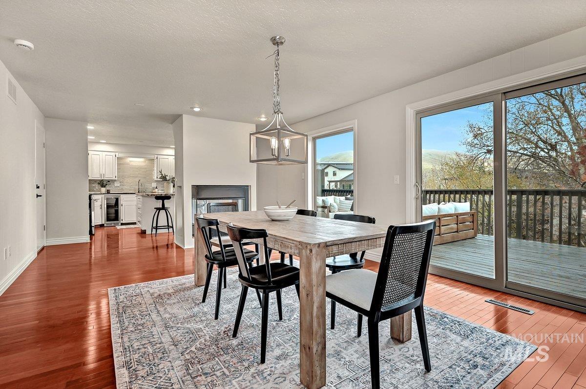 2934 N Mountain Road, Boise, Idaho 83702, 3 Bedrooms, 2.5 Bathrooms, Residential For Sale, Price $674,000,MLS 98973687