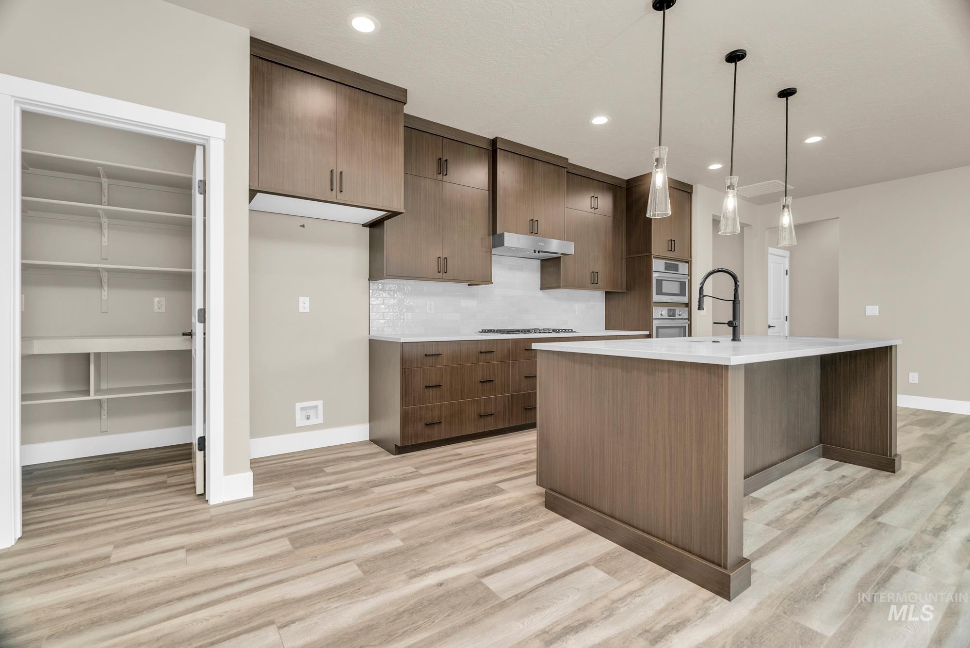 2772 W Jutland St, Meridian, Idaho 83642, 3 Bedrooms, 2 Bathrooms, Residential For Sale, Price $645,900,MLS 98973688