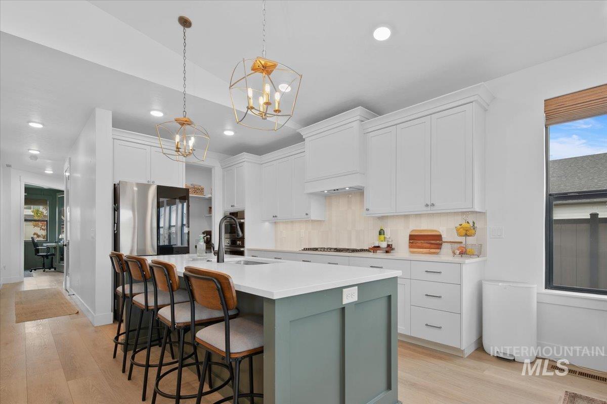 1911 E Mainacht St, Meridian, Idaho 83642, 4 Bedrooms, 2.5 Bathrooms, Residential For Sale, Price $779,990,MLS 98973689