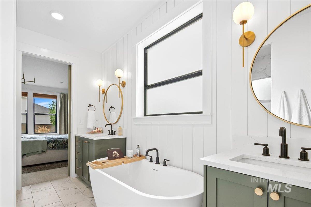 1911 E Mainacht St, Meridian, Idaho 83642, 4 Bedrooms, 2.5 Bathrooms, Residential For Sale, Price $779,990,MLS 98973689