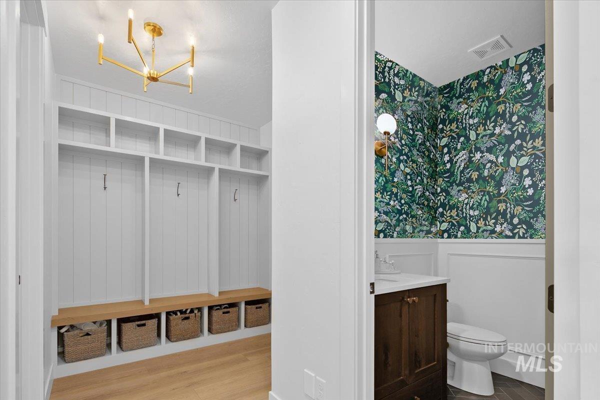 1911 E Mainacht St, Meridian, Idaho 83642, 4 Bedrooms, 2.5 Bathrooms, Residential For Sale, Price $779,990,MLS 98973689