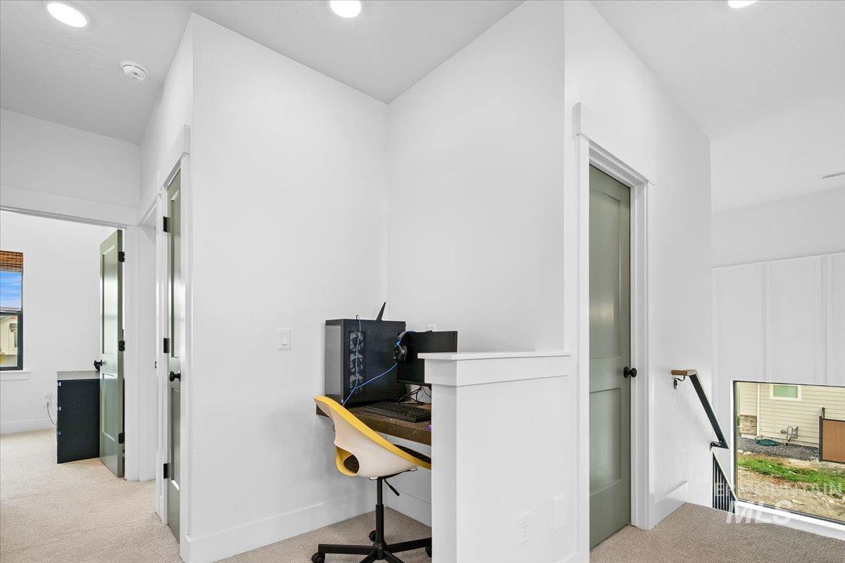 1911 E Mainacht St, Meridian, Idaho 83642, 4 Bedrooms, 2.5 Bathrooms, Residential For Sale, Price $779,990,MLS 98973689