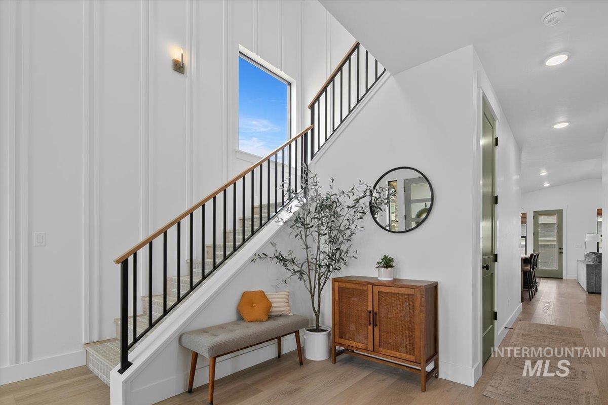 1911 E Mainacht St, Meridian, Idaho 83642, 4 Bedrooms, 2.5 Bathrooms, Residential For Sale, Price $779,990,MLS 98973689