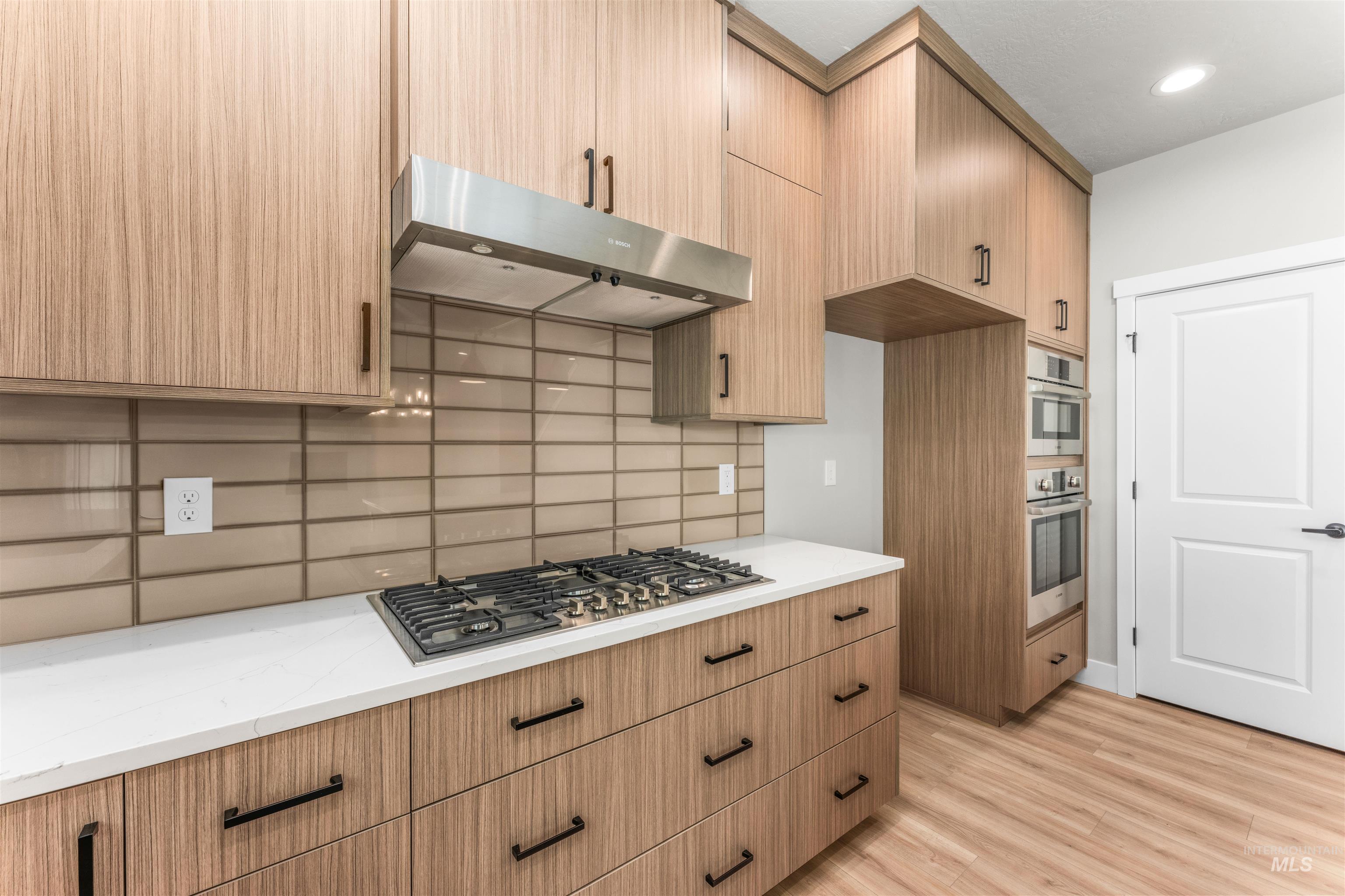 2829 Warlander, Meridian, Idaho 83642, 5 Bedrooms, 2.5 Bathrooms, Residential For Sale, Price $659,900, 98973690