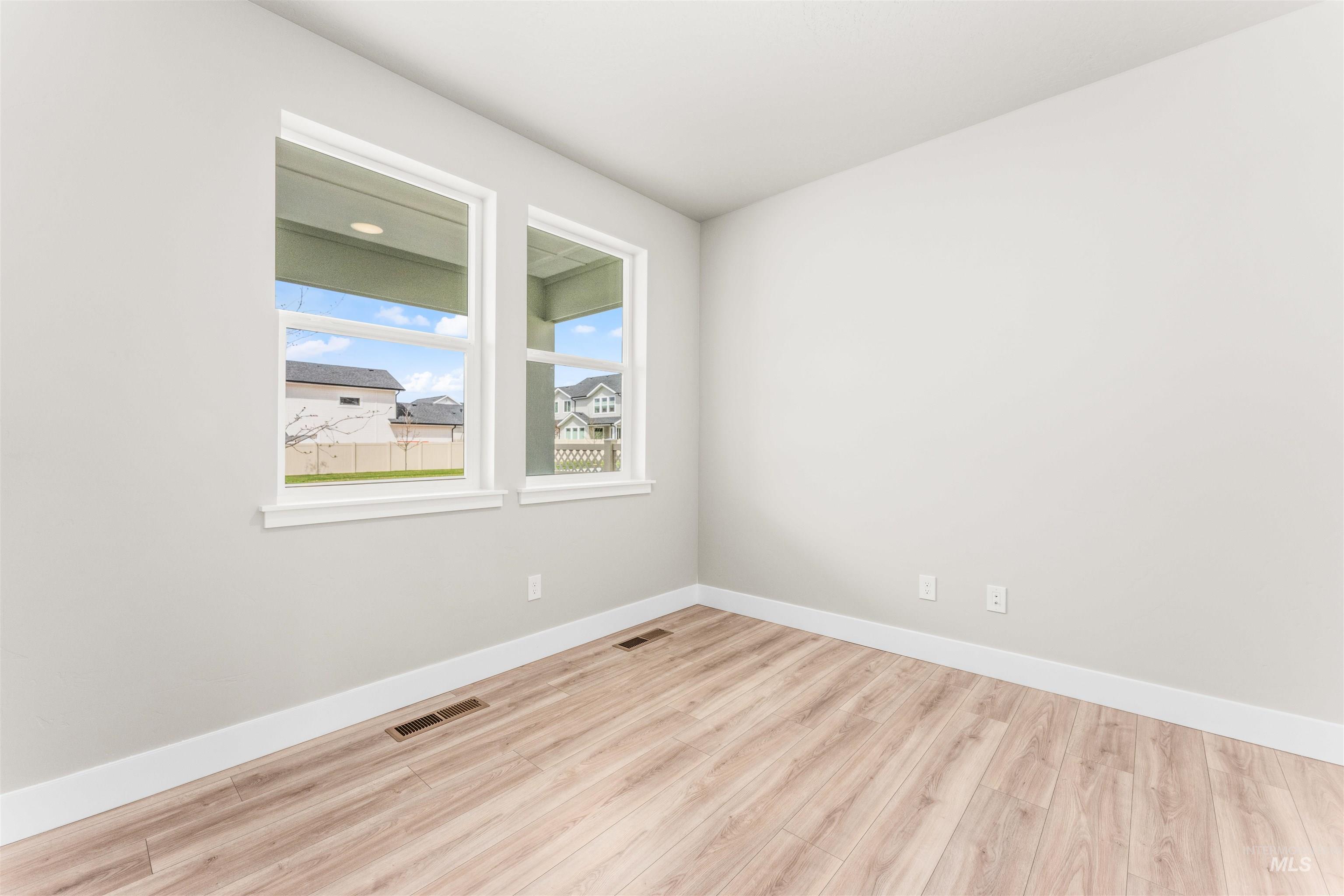 2829 Warlander, Meridian, Idaho 83642, 5 Bedrooms, 2.5 Bathrooms, Residential For Sale, Price $659,900, 98973690