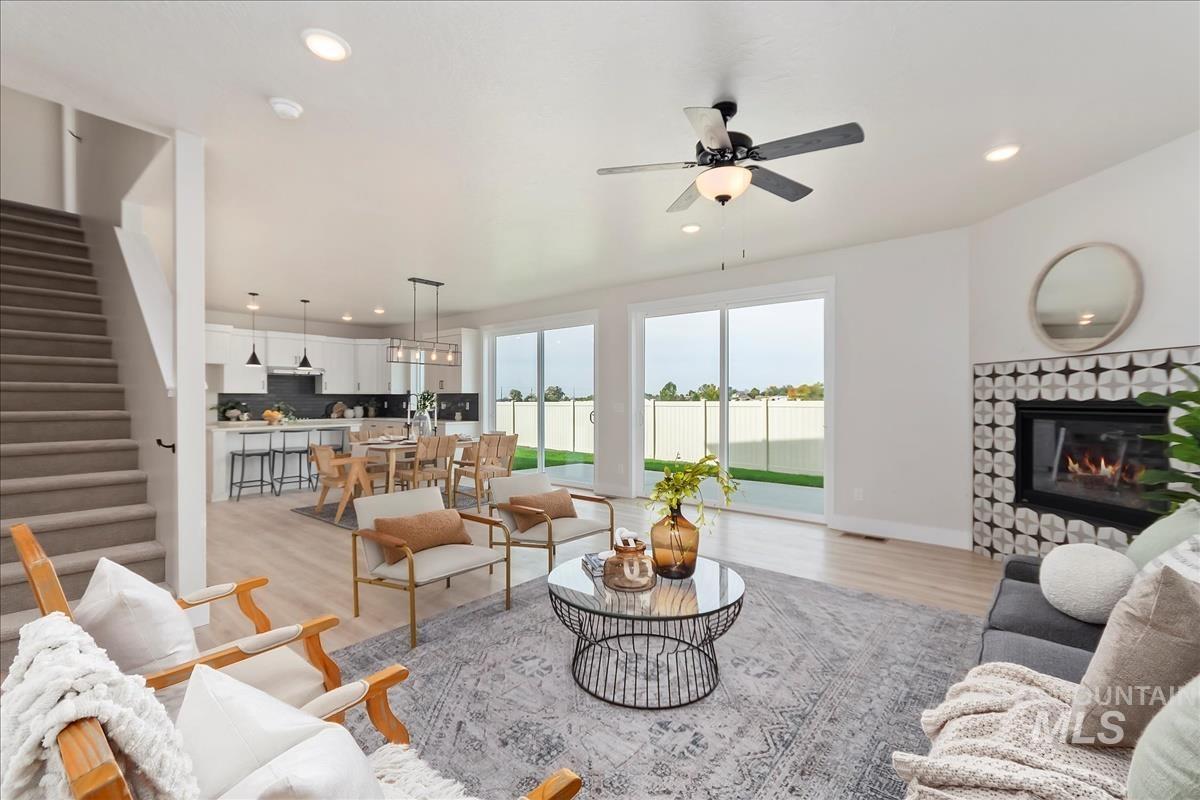 2829 Warlander, Meridian, Idaho 83642, 5 Bedrooms, 2.5 Bathrooms, Residential For Sale, Price $669,900,MLS 98973690