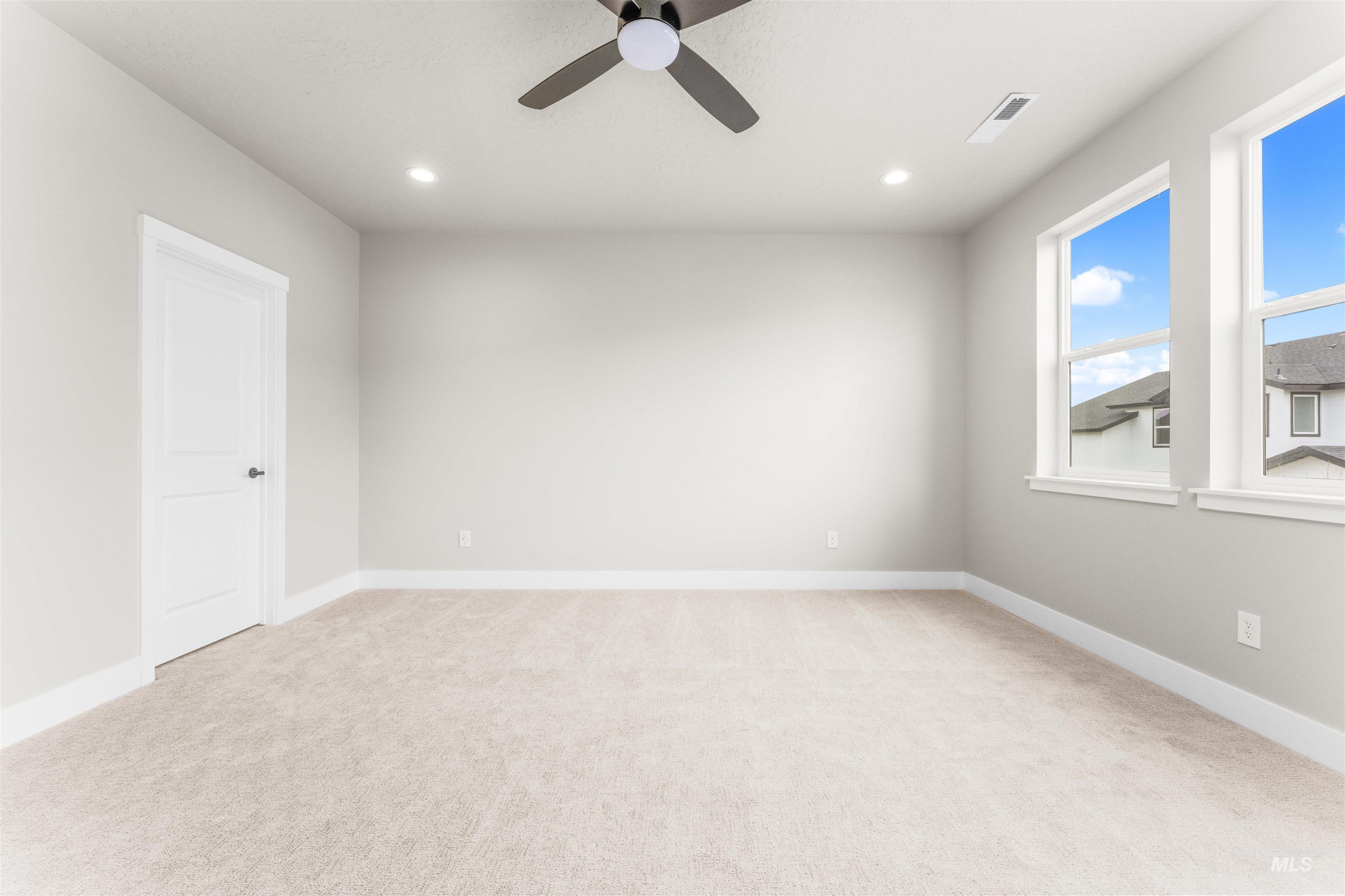 2829 Warlander, Meridian, Idaho 83642, 5 Bedrooms, 2.5 Bathrooms, Residential For Sale, Price $659,900, 98973690