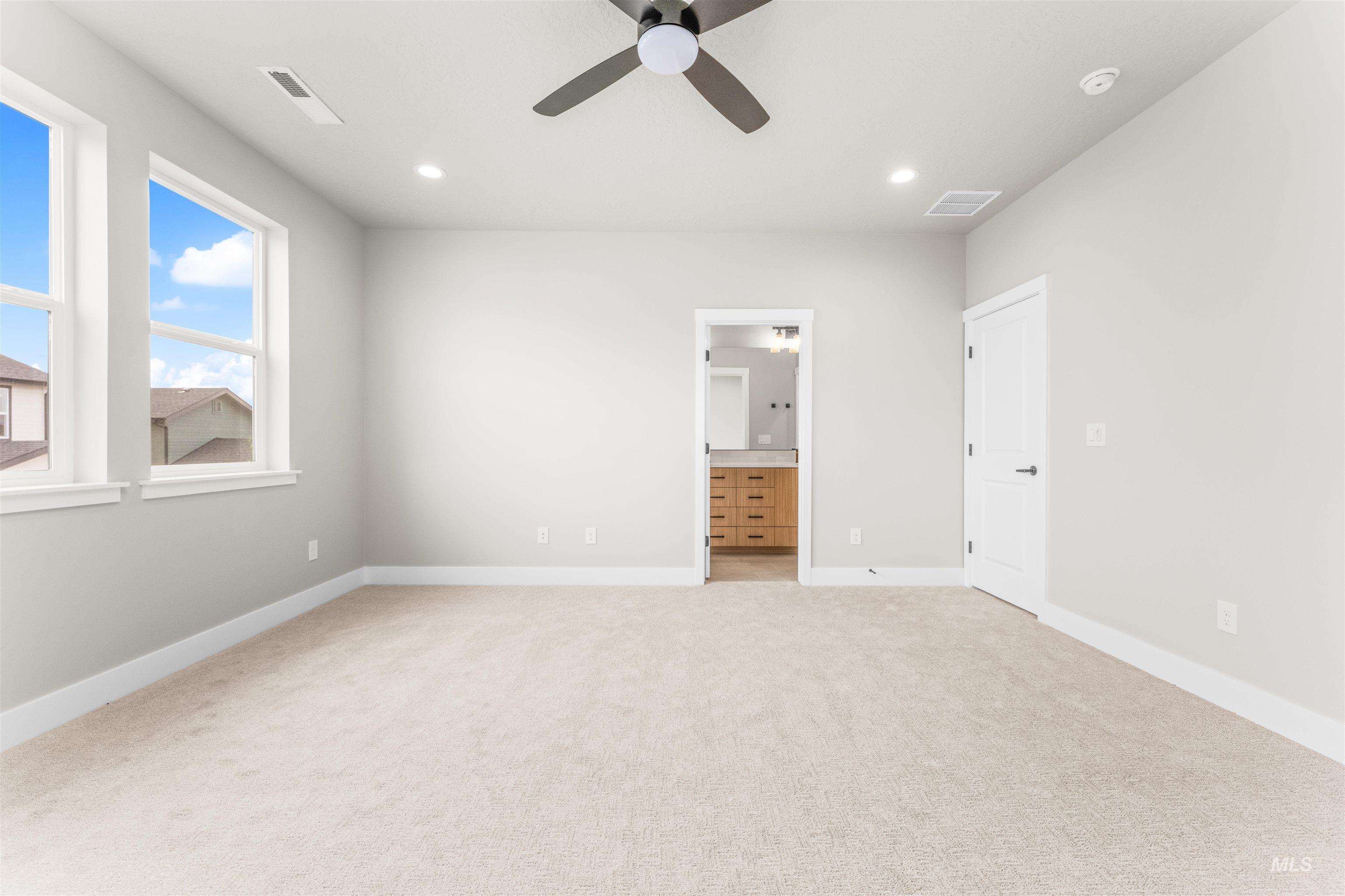 2829 Warlander, Meridian, Idaho 83642, 5 Bedrooms, 2.5 Bathrooms, Residential For Sale, Price $659,900, 98973690