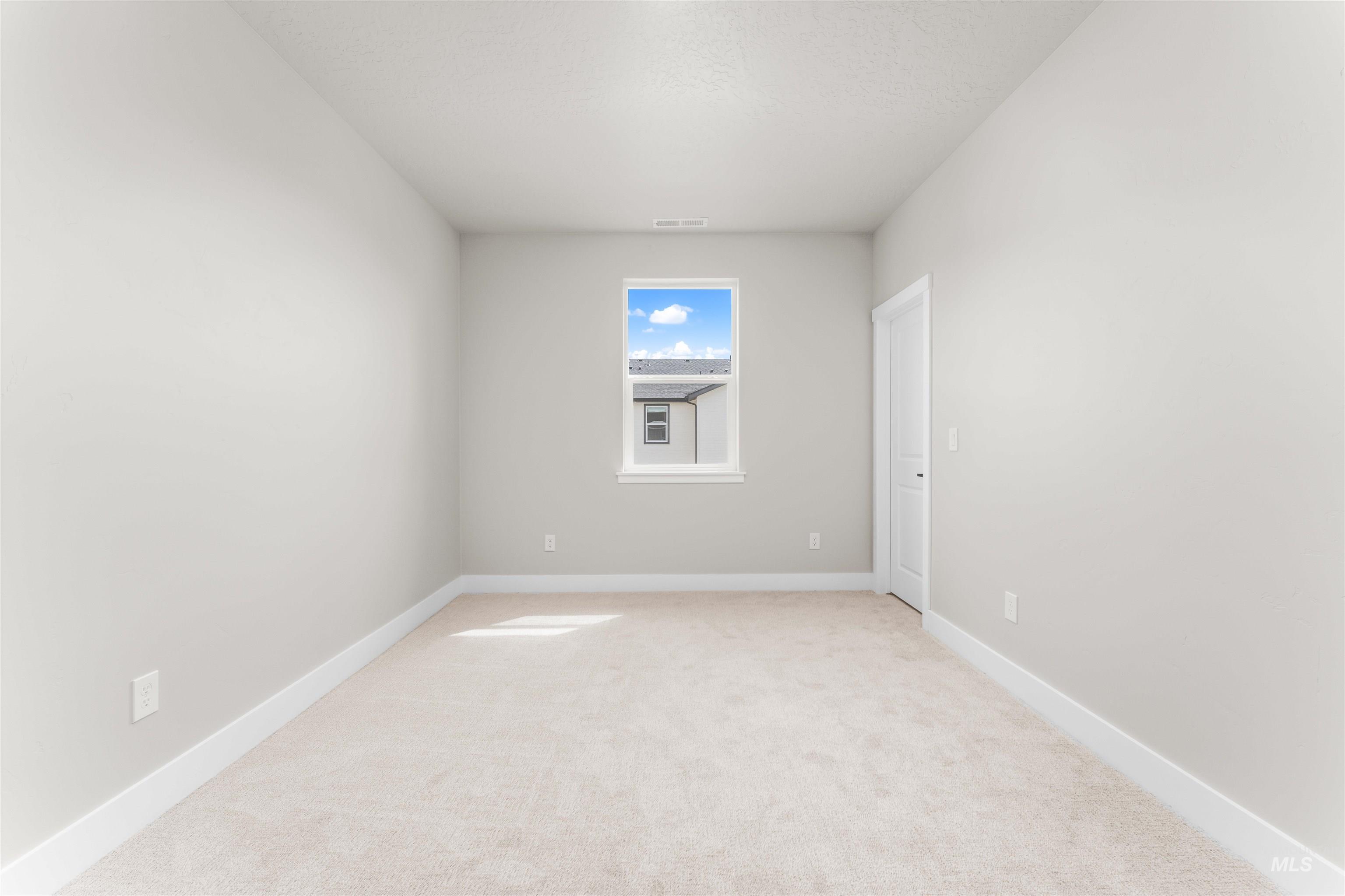 2829 Warlander, Meridian, Idaho 83642, 5 Bedrooms, 2.5 Bathrooms, Residential For Sale, Price $659,900, 98973690