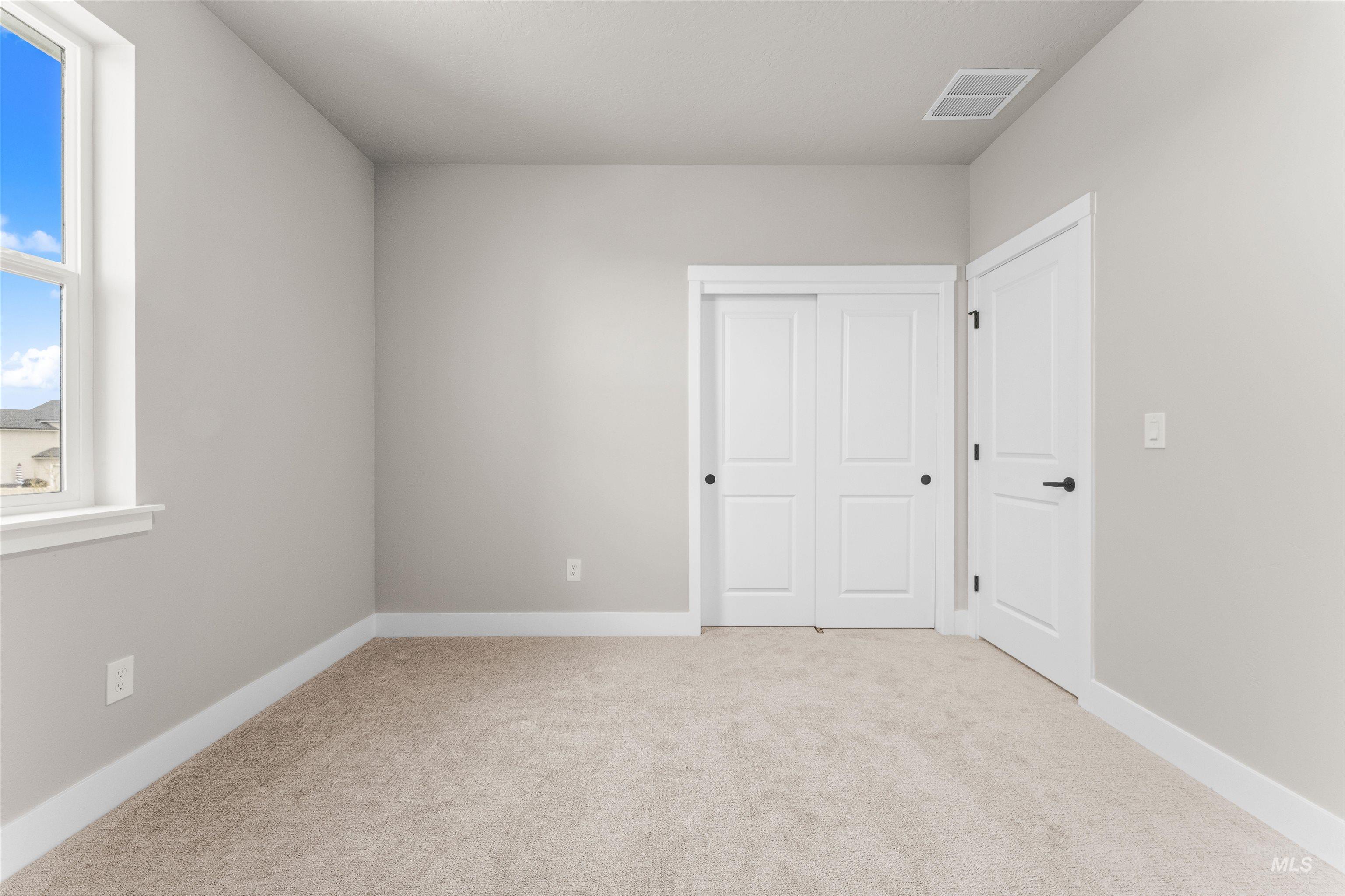 2829 Warlander, Meridian, Idaho 83642, 5 Bedrooms, 2.5 Bathrooms, Residential For Sale, Price $659,900, 98973690