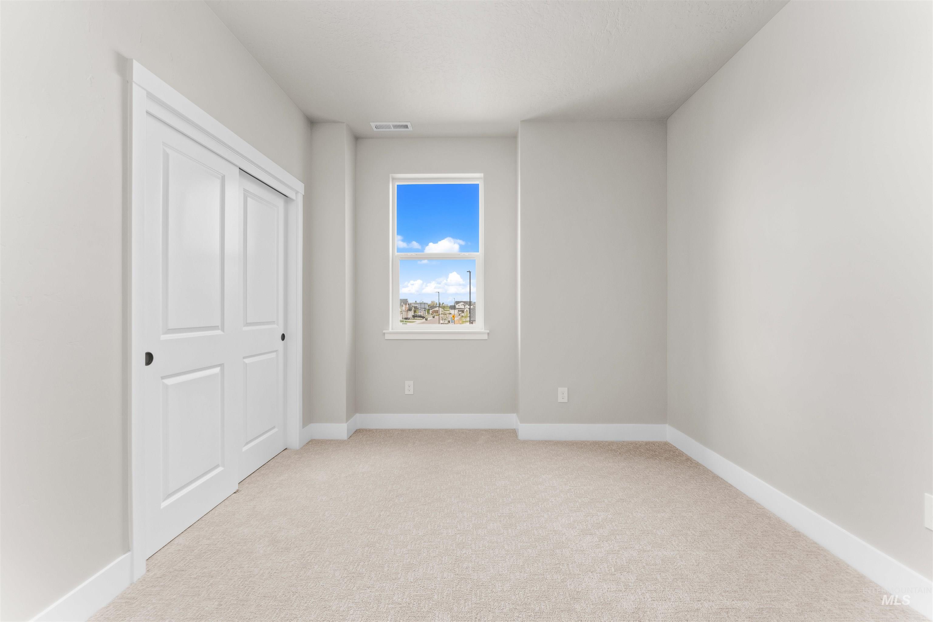 2829 Warlander, Meridian, Idaho 83642, 5 Bedrooms, 2.5 Bathrooms, Residential For Sale, Price $659,900, 98973690