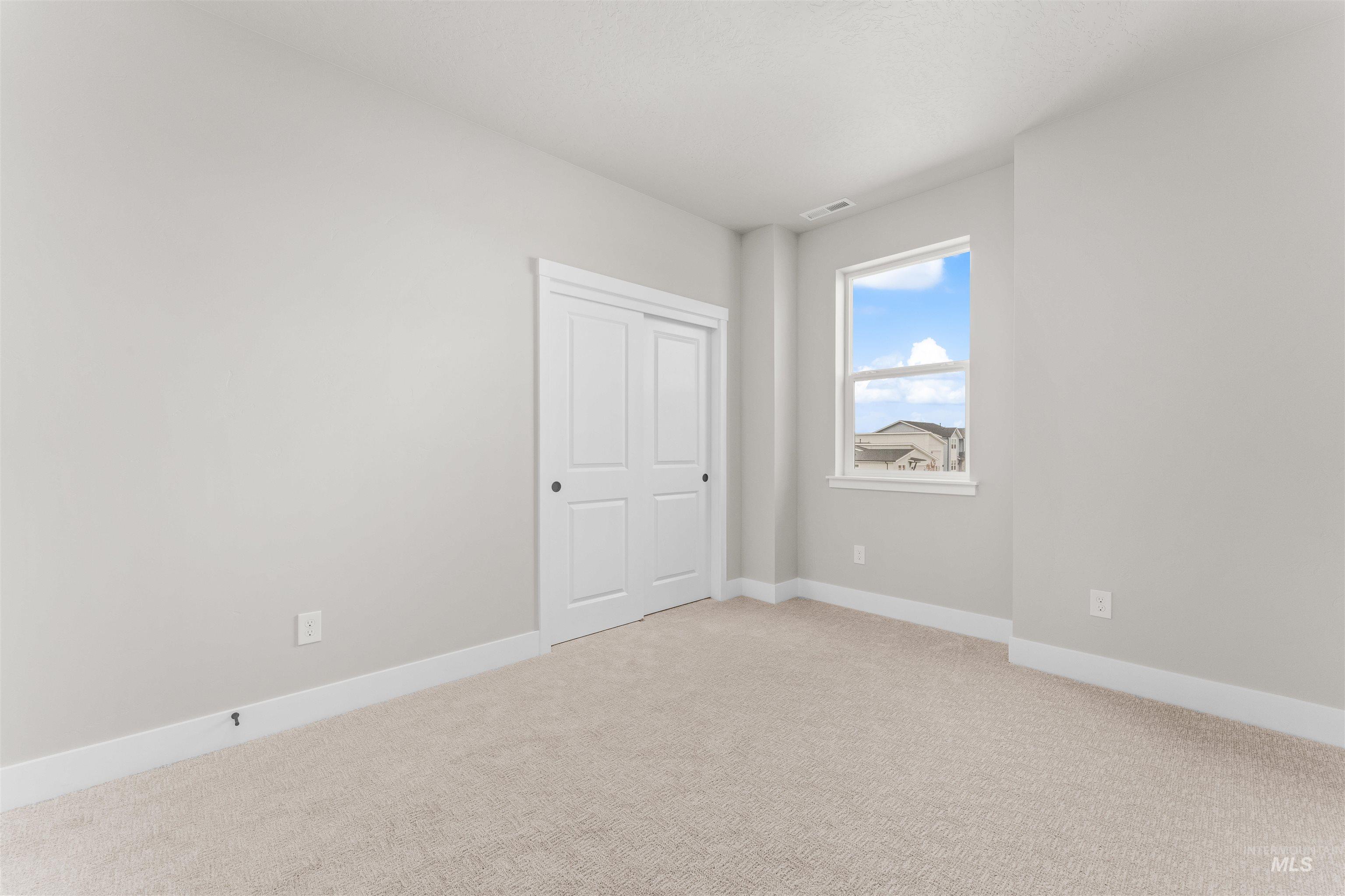 2829 Warlander, Meridian, Idaho 83642, 5 Bedrooms, 2.5 Bathrooms, Residential For Sale, Price $659,900, 98973690