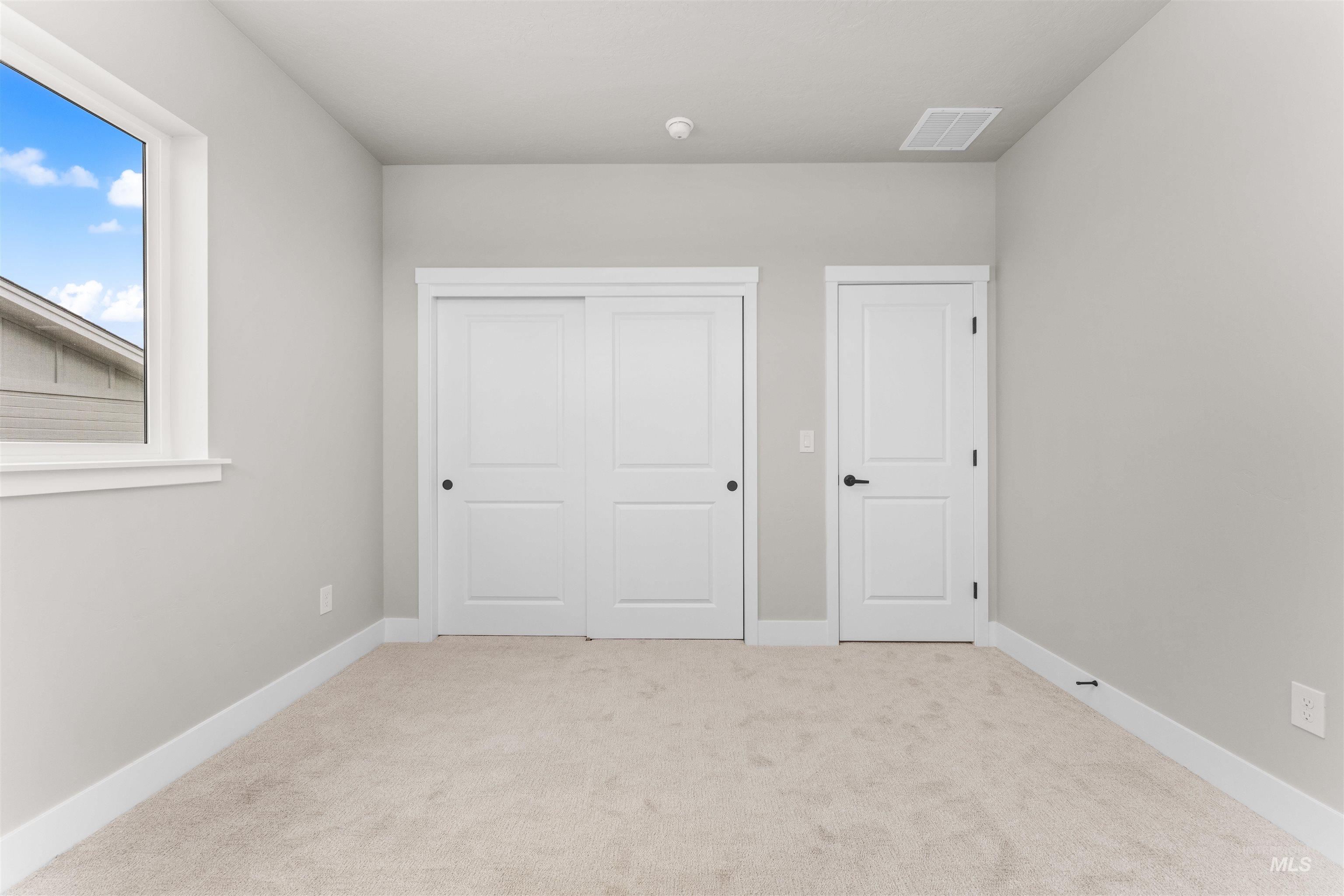 2829 Warlander, Meridian, Idaho 83642, 5 Bedrooms, 2.5 Bathrooms, Residential For Sale, Price $659,900, 98973690