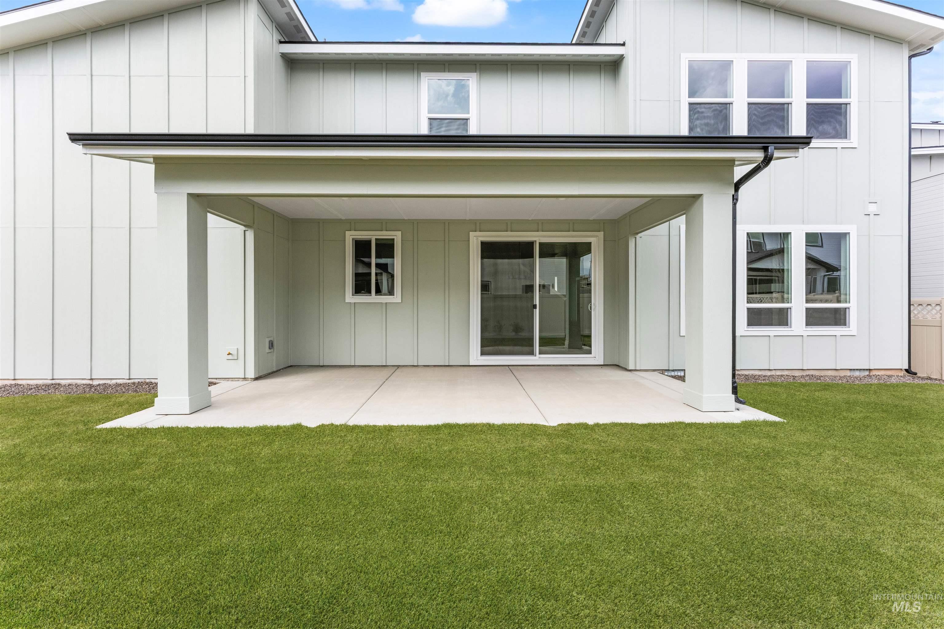 2829 Warlander, Meridian, Idaho 83642, 5 Bedrooms, 2.5 Bathrooms, Residential For Sale, Price $659,900, 98973690