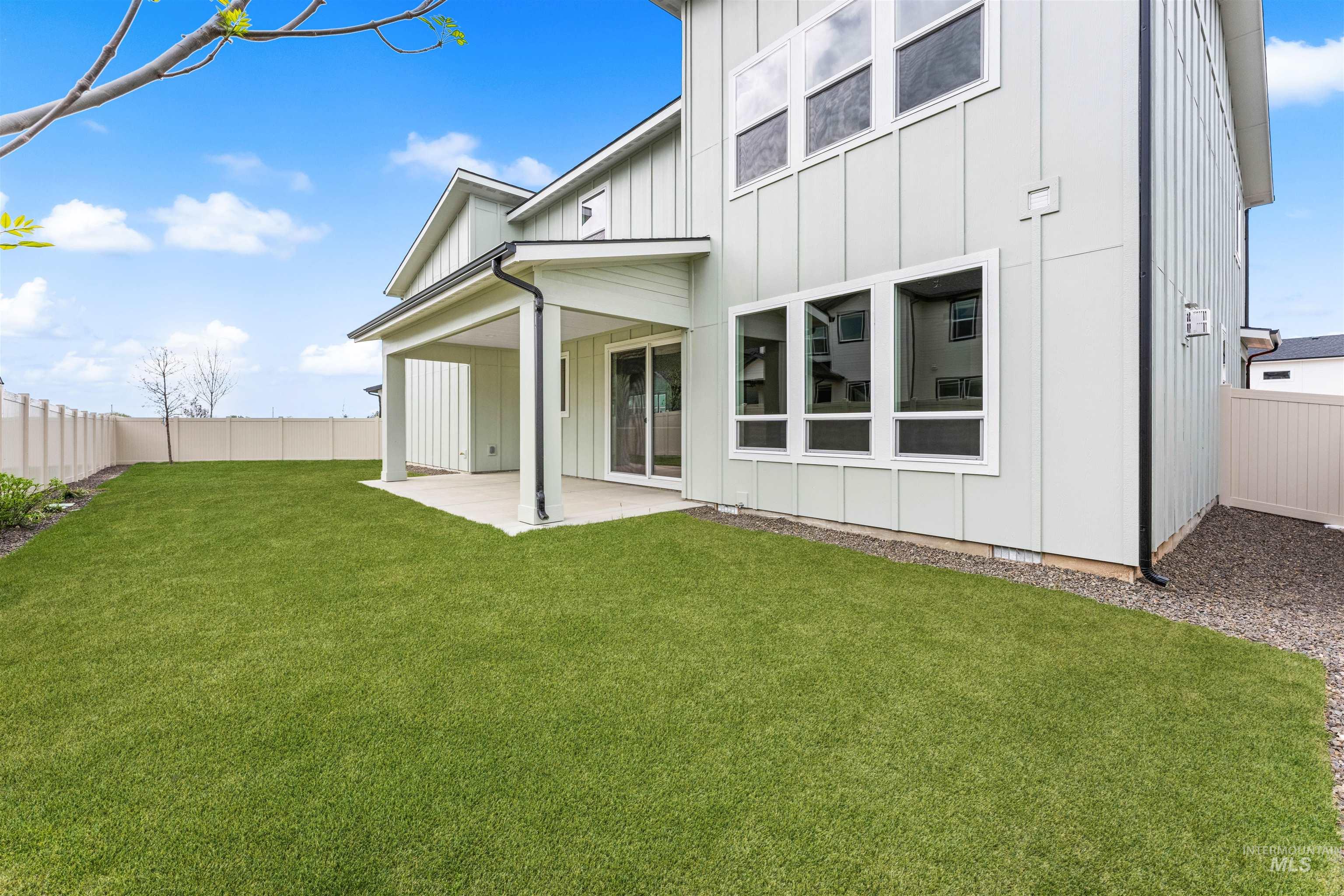 2829 Warlander, Meridian, Idaho 83642, 5 Bedrooms, 2.5 Bathrooms, Residential For Sale, Price $659,900, 98973690