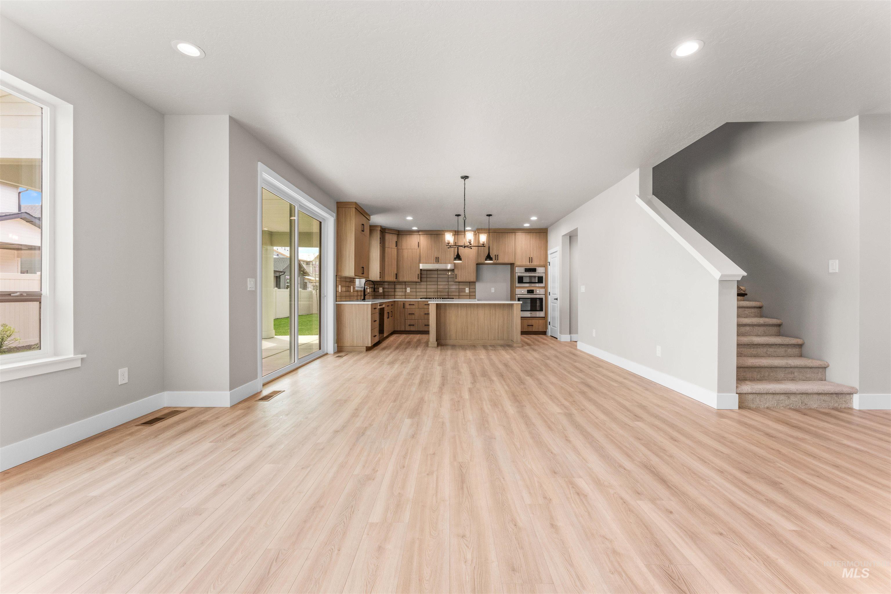 2829 Warlander, Meridian, Idaho 83642, 5 Bedrooms, 2.5 Bathrooms, Residential For Sale, Price $659,900, 98973690