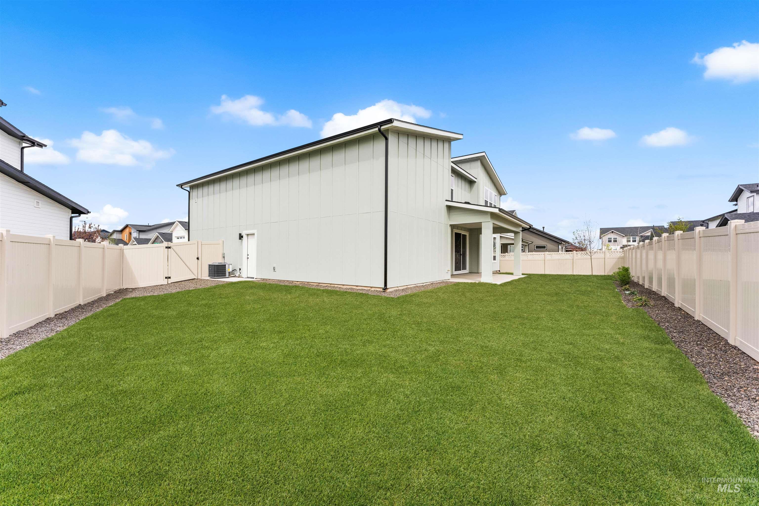 2829 Warlander, Meridian, Idaho 83642, 5 Bedrooms, 2.5 Bathrooms, Residential For Sale, Price $659,900, 98973690