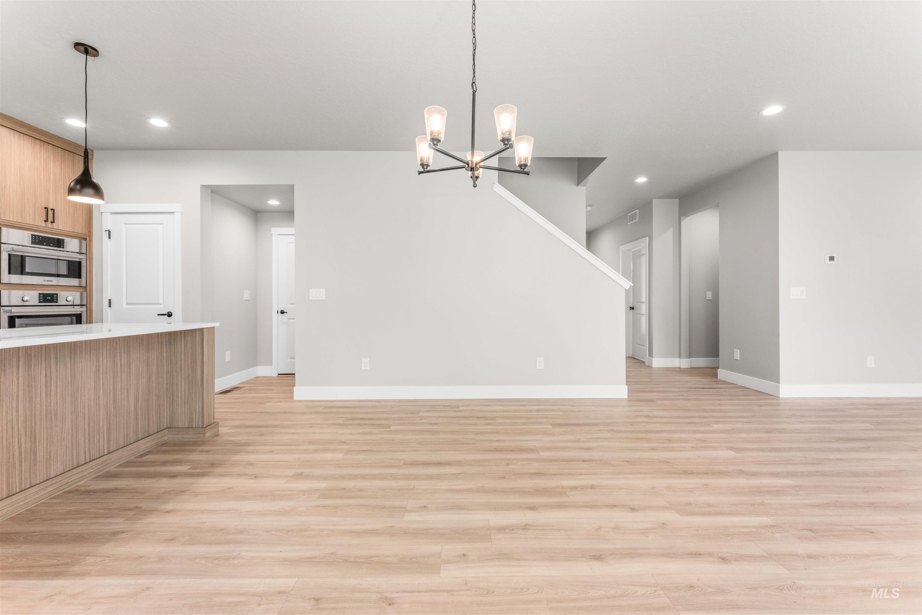 2829 Warlander, Meridian, Idaho 83642, 5 Bedrooms, 2.5 Bathrooms, Residential For Sale, Price $659,900, 98973690