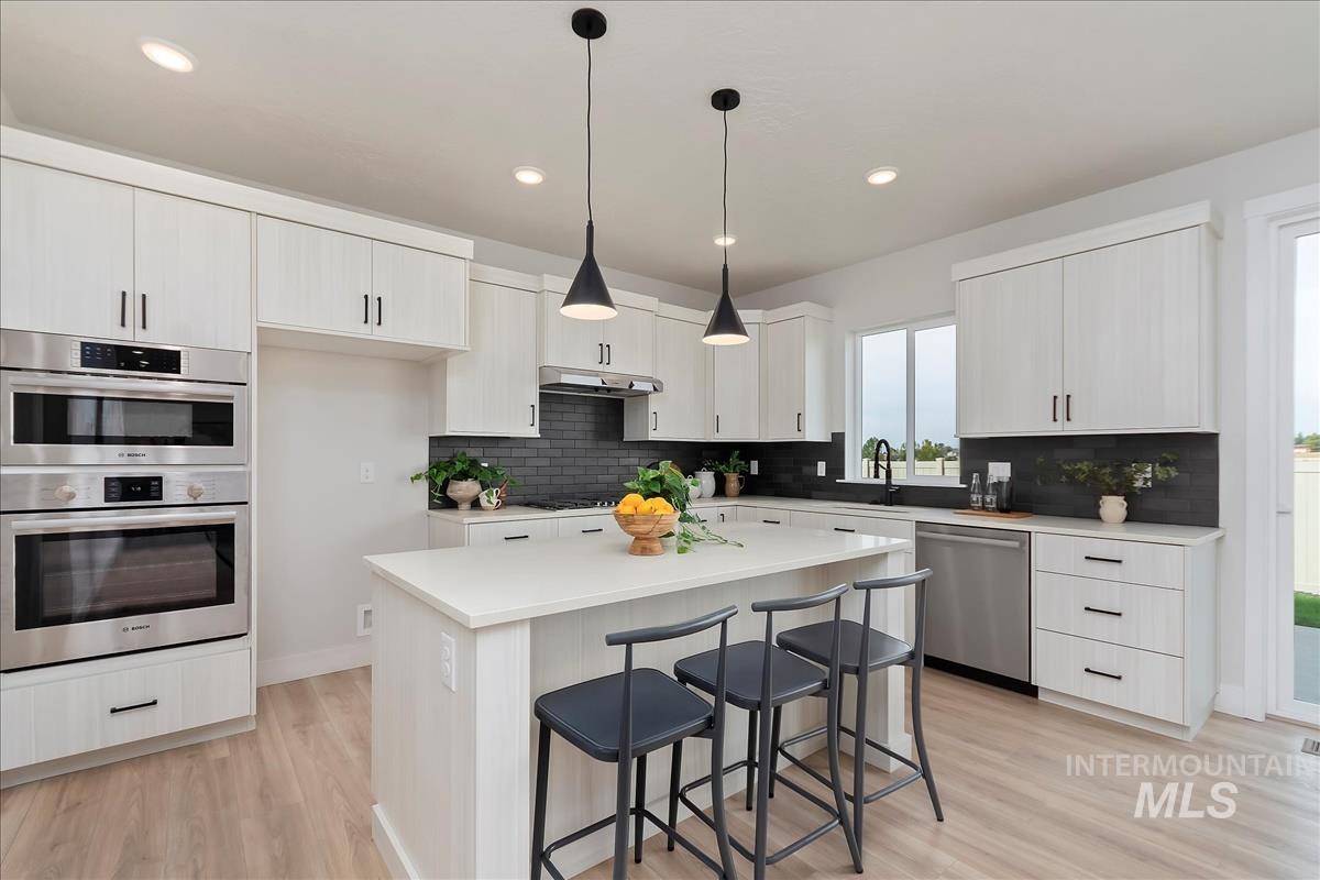 2829 Warlander, Meridian, Idaho 83642, 5 Bedrooms, 2.5 Bathrooms, Residential For Sale, Price $669,900,MLS 98973690