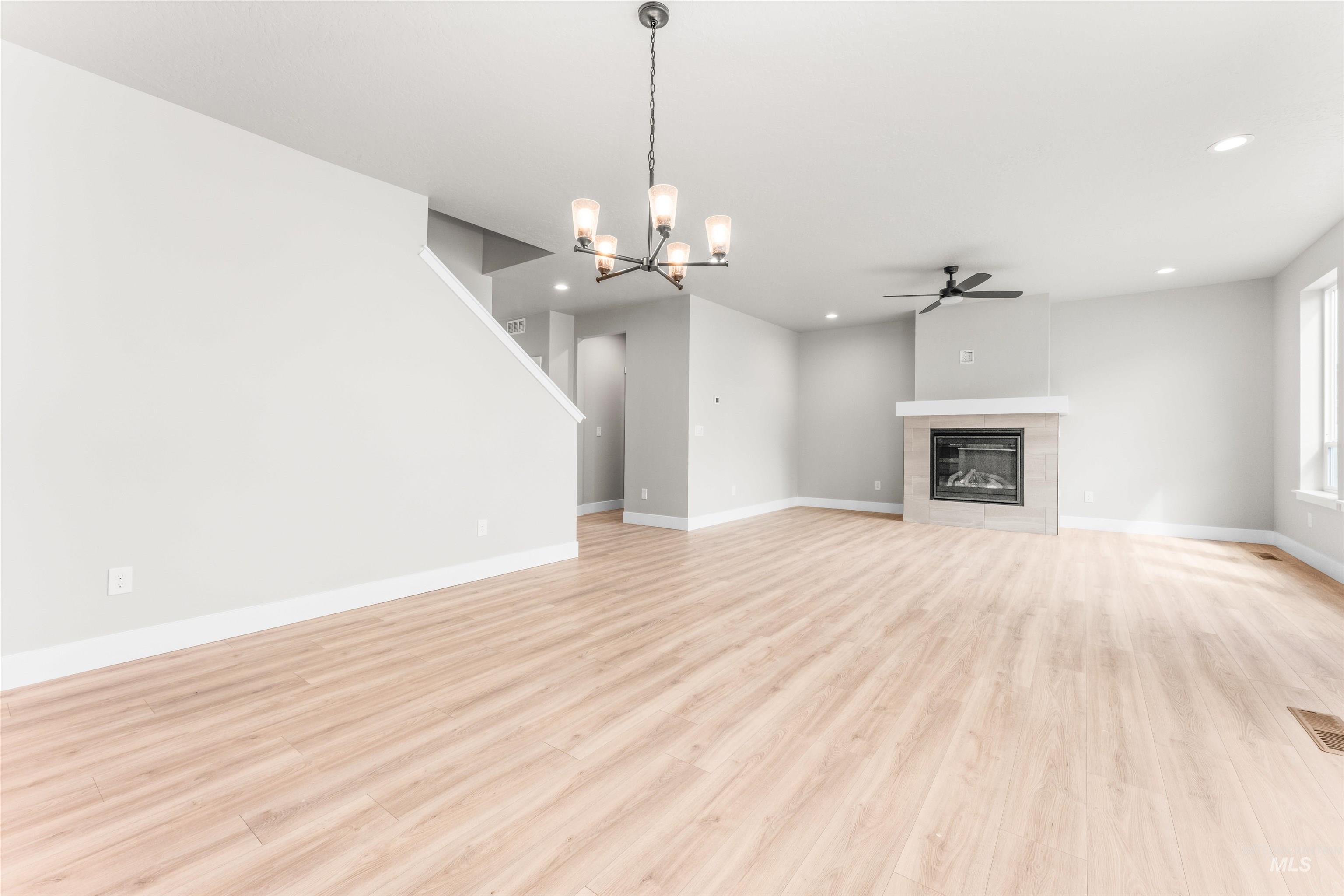 2829 Warlander, Meridian, Idaho 83642, 5 Bedrooms, 2.5 Bathrooms, Residential For Sale, Price $659,900, 98973690