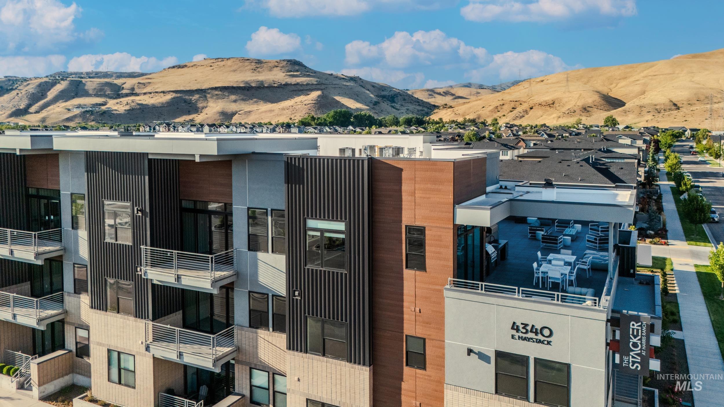 4340 E Haystack St, Boise, Idaho 83716, 1 Bedroom, 1 Bathroom, Residential For Sale, Price $389,900,MLS 98973691