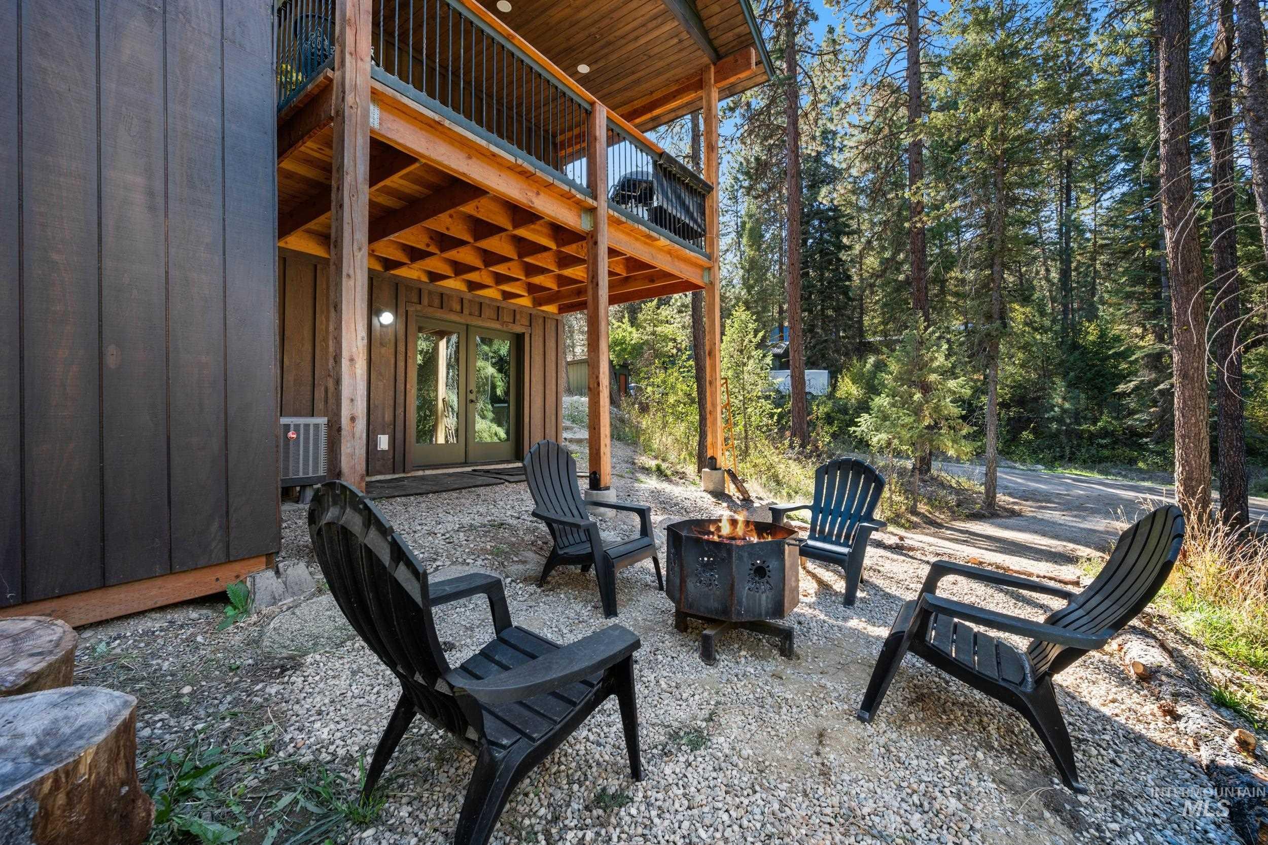 24 Rainbow Ridge, Garden Valley, Idaho 83622, 3 Bedrooms, 2.5 Bathrooms, Residential For Sale, Price $625,000,MLS 98973692