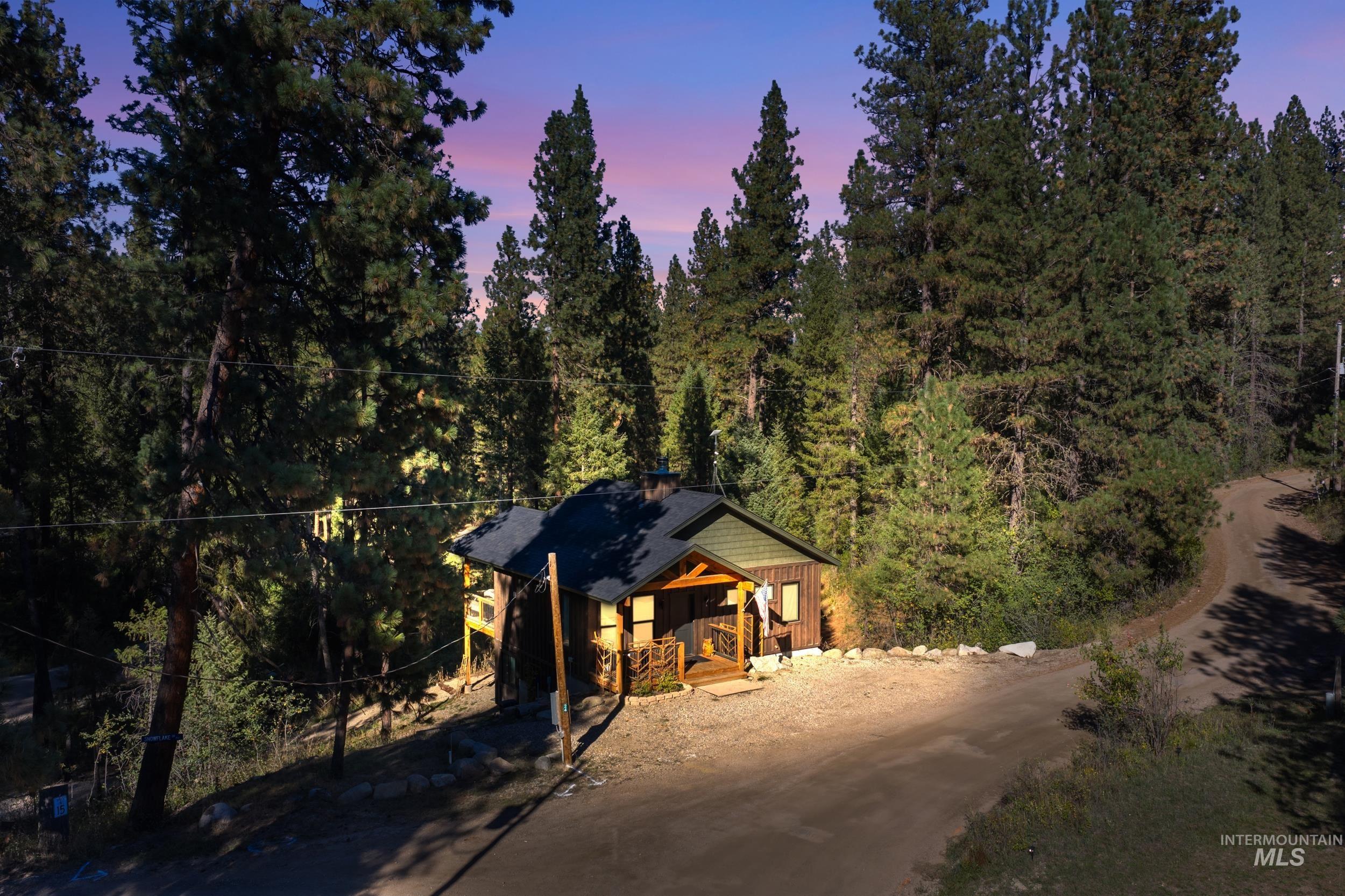 24 Rainbow Ridge, Garden Valley, Idaho 83622, 3 Bedrooms, 2.5 Bathrooms, Residential For Sale, Price $625,000,MLS 98973692