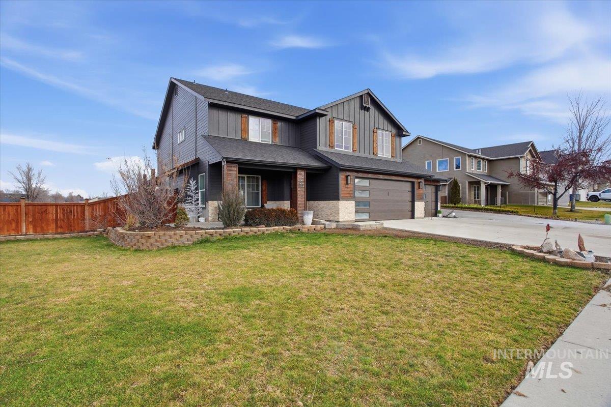 1430 NE Urwin, Mountain Home, Idaho 83647, 5 Bedrooms, 2.5 Bathrooms, Residential For Sale, Price $549,000,MLS 98973693