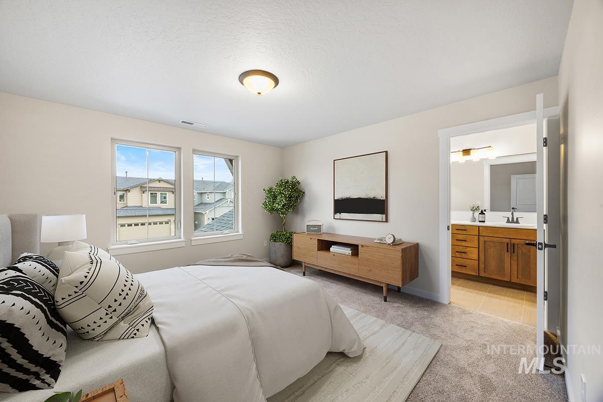 212 W Broyhill St., Meridian, Idaho 83642, 4 Bedrooms, 2.5 Bathrooms, Residential For Sale, Price $464,800,MLS 98973694