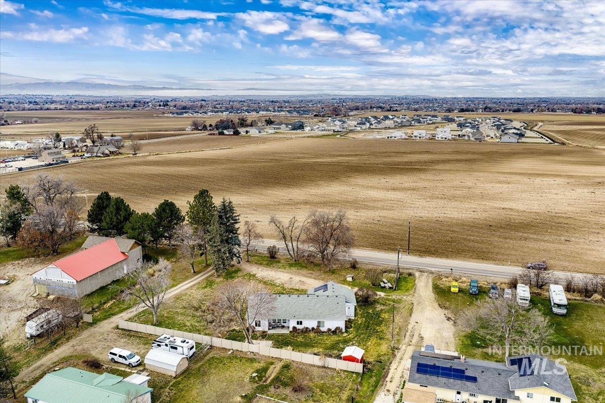 3610 S Robinson Blvd, Nampa, Idaho 83686, 3 Bedrooms, 2 Bathrooms, Residential For Sale, Price $499,900,MLS 98973697