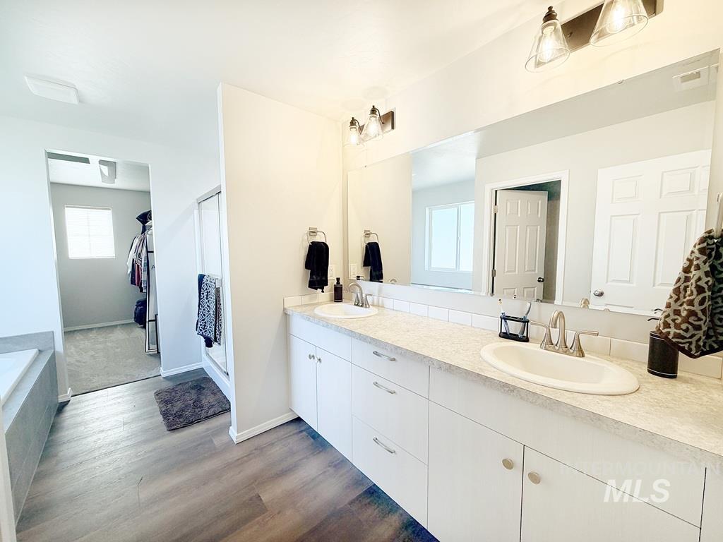 13694 Oliver Street, Caldwell, Idaho 83607, 4 Bedrooms, 2 Bathrooms, Residential For Sale, Price $459,900,MLS 98973698