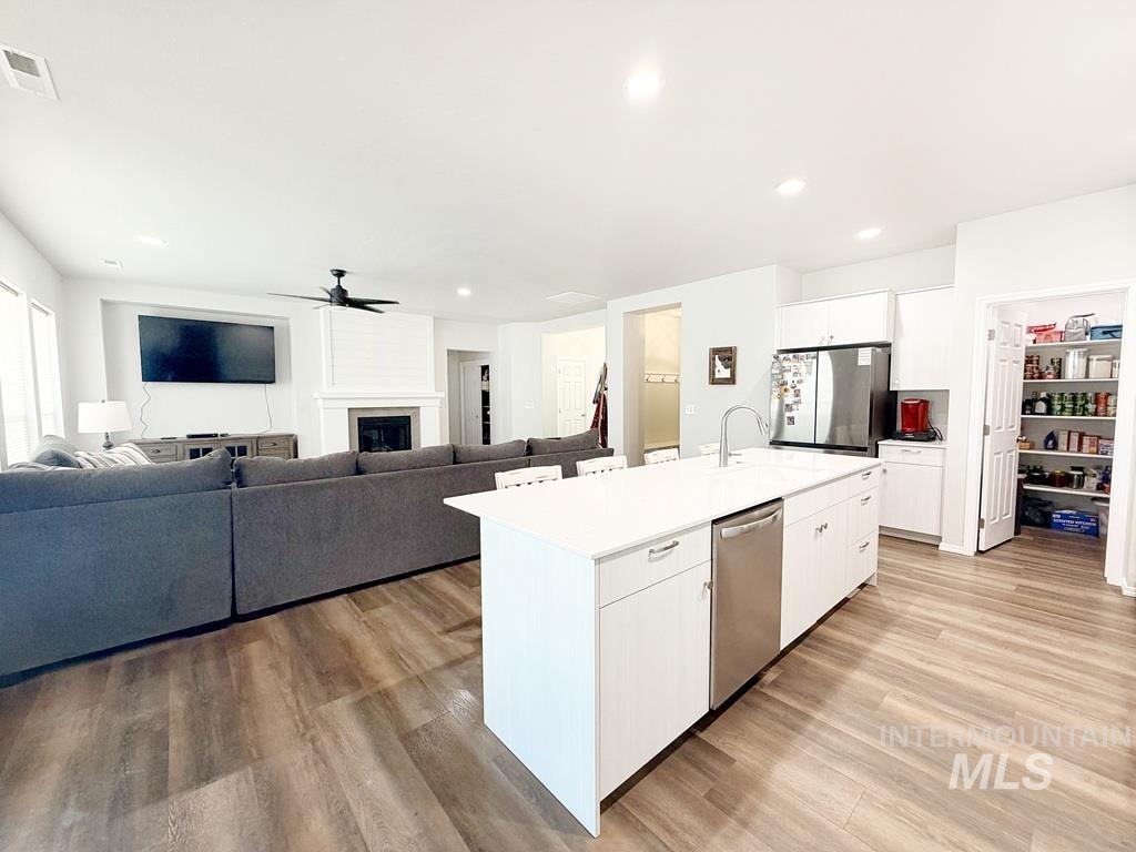 13694 Oliver Street, Caldwell, Idaho 83607, 4 Bedrooms, 2 Bathrooms, Residential For Sale, Price $459,900, 98973698