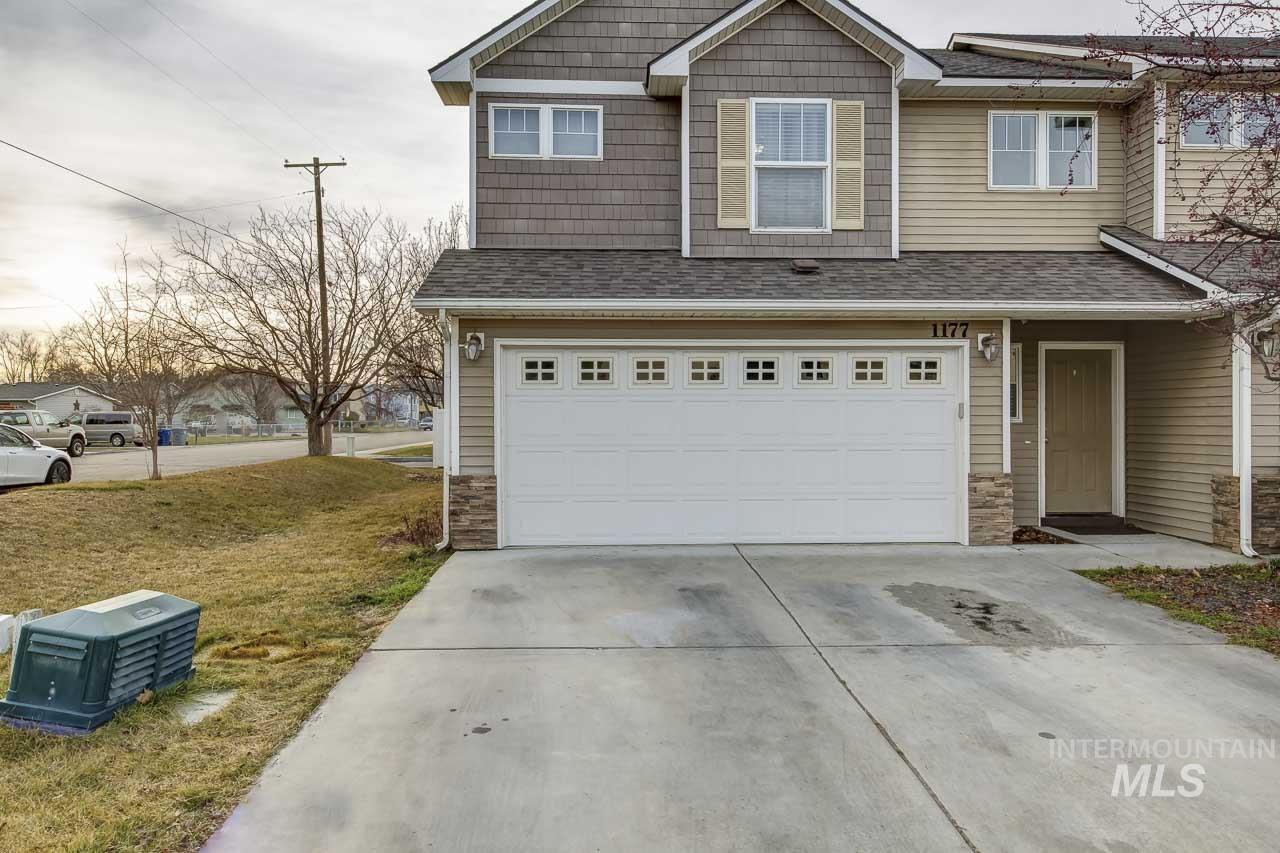 1177 S Barberry Pl, Nampa, Idaho 83686, 3 Bedrooms, 2.5 Bathrooms, Residential For Sale, Price $299,900,MLS 98973700