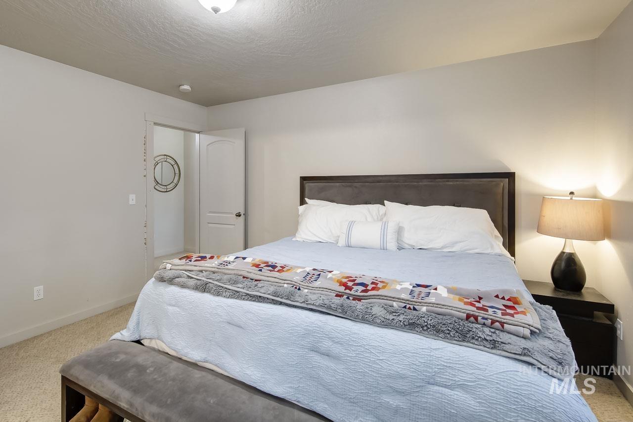 1177 S Barberry Pl, Nampa, Idaho 83686, 3 Bedrooms, 2.5 Bathrooms, Residential For Sale, Price $299,900,MLS 98973700