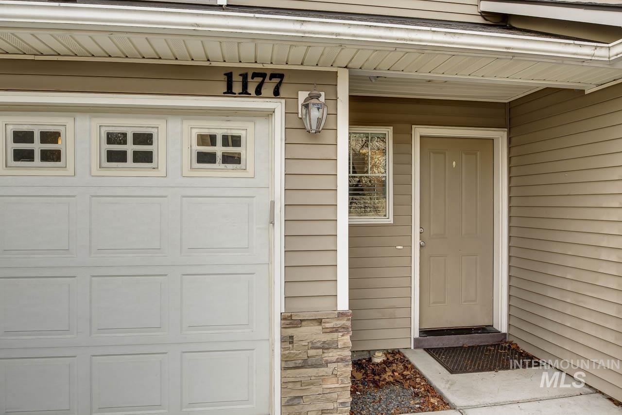 1177 S Barberry Pl, Nampa, Idaho 83686, 3 Bedrooms, 2.5 Bathrooms, Residential For Sale, Price $299,900,MLS 98973700