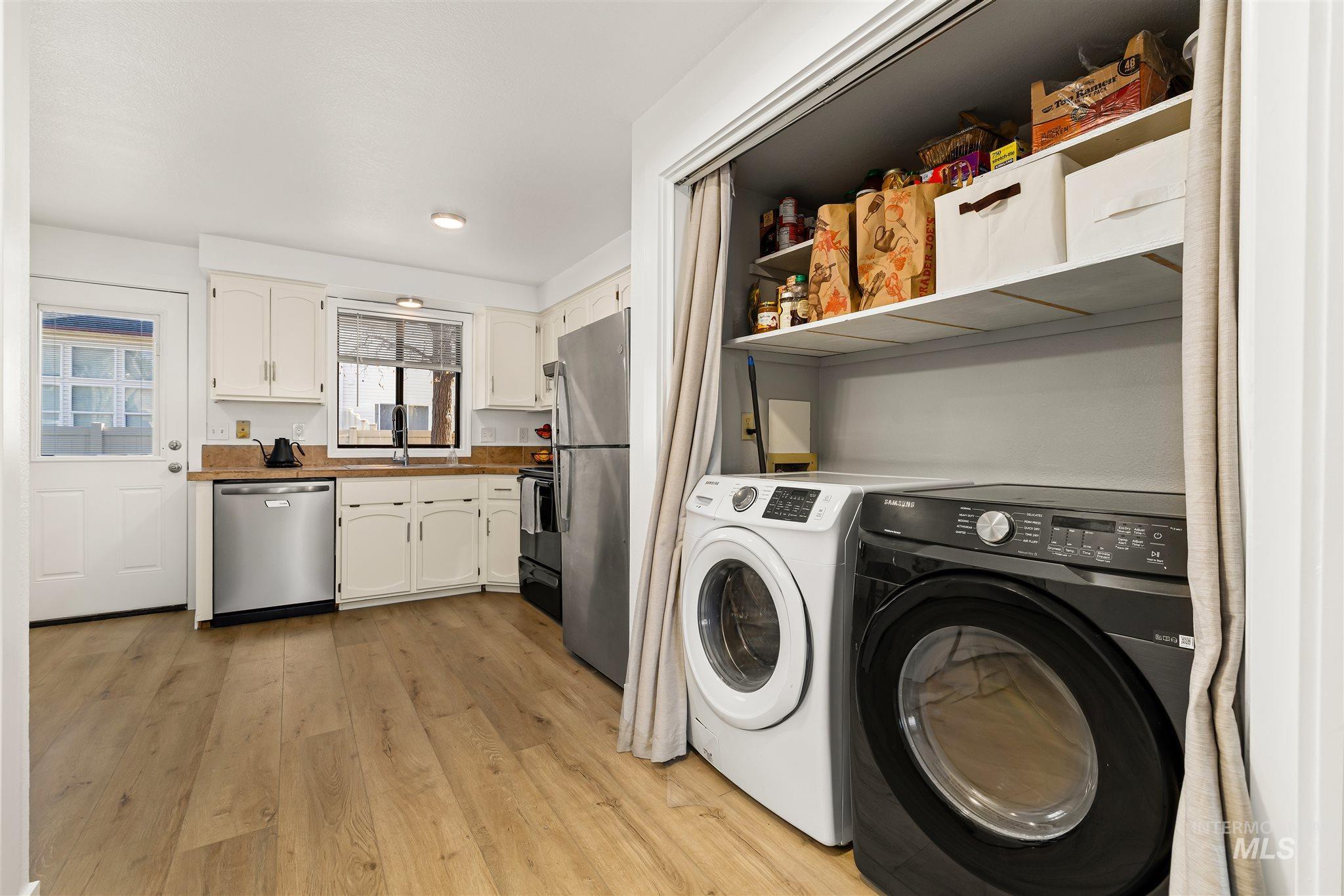 2850 S Abbs Lane, Boise, Idaho 83705, 2 Bedrooms, 1.5 Bathrooms, Residential For Sale, Price $274,990,MLS 98973701