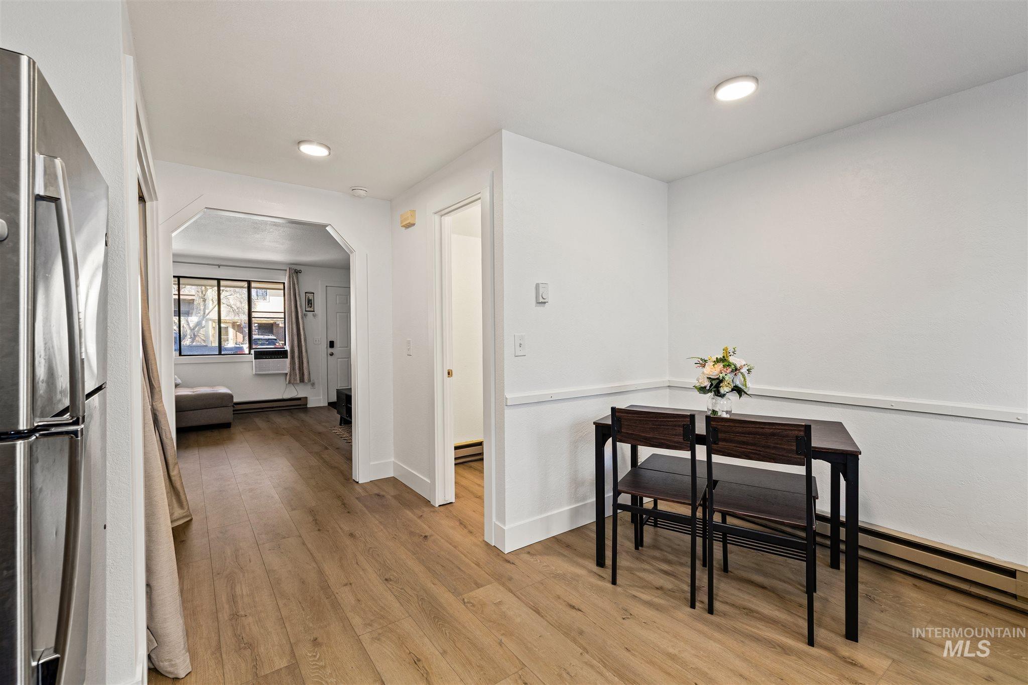 2850 S Abbs Lane, Boise, Idaho 83705, 2 Bedrooms, 1.5 Bathrooms, Residential For Sale, Price $274,990,MLS 98973701