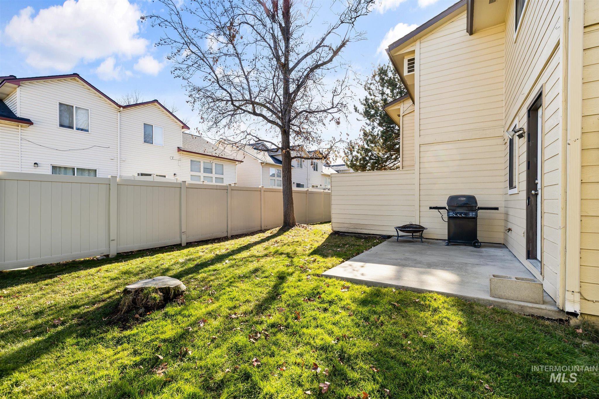 2850 S Abbs Lane, Boise, Idaho 83705, 2 Bedrooms, 1.5 Bathrooms, Residential For Sale, Price $274,990,MLS 98973701