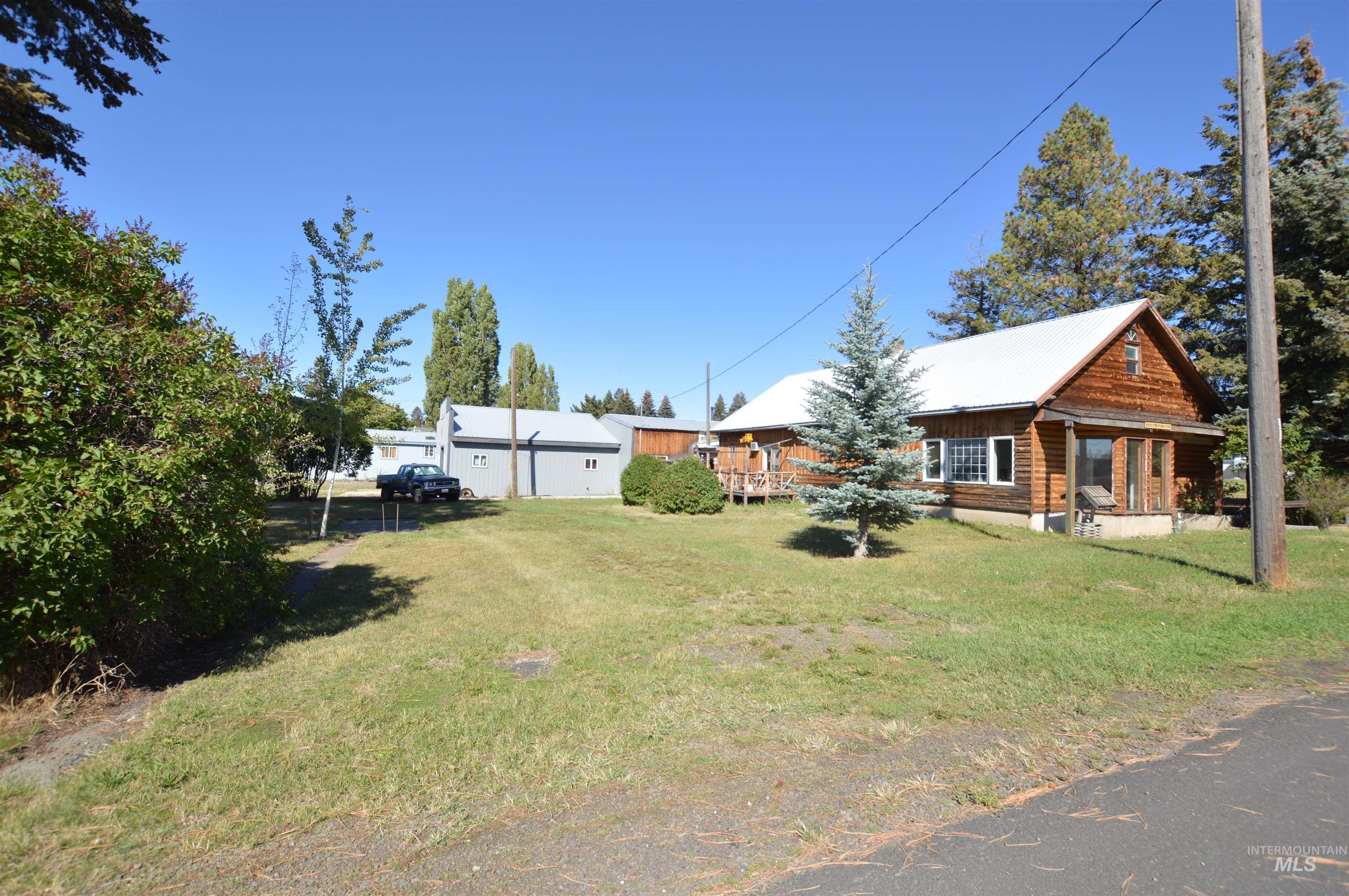 510 E Main St., Craigmont, Idaho 83523, 2 Bedrooms, 2 Bathrooms, Residential For Sale, Price $325,000,MLS 98973703