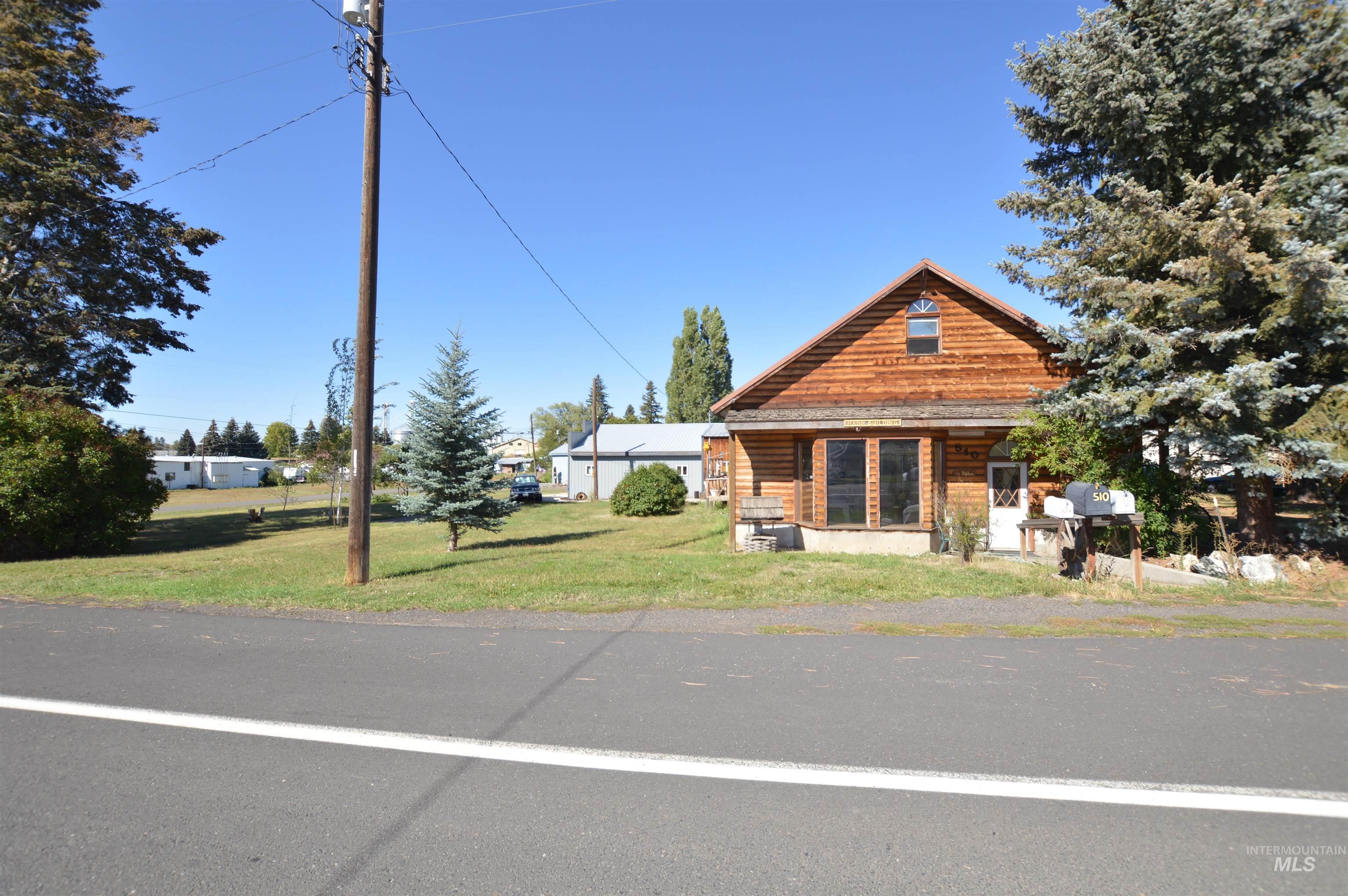 510 E Main St., Craigmont, Idaho 83523, 2 Bedrooms, 2 Bathrooms, Residential For Sale, Price $325,000,MLS 98973703