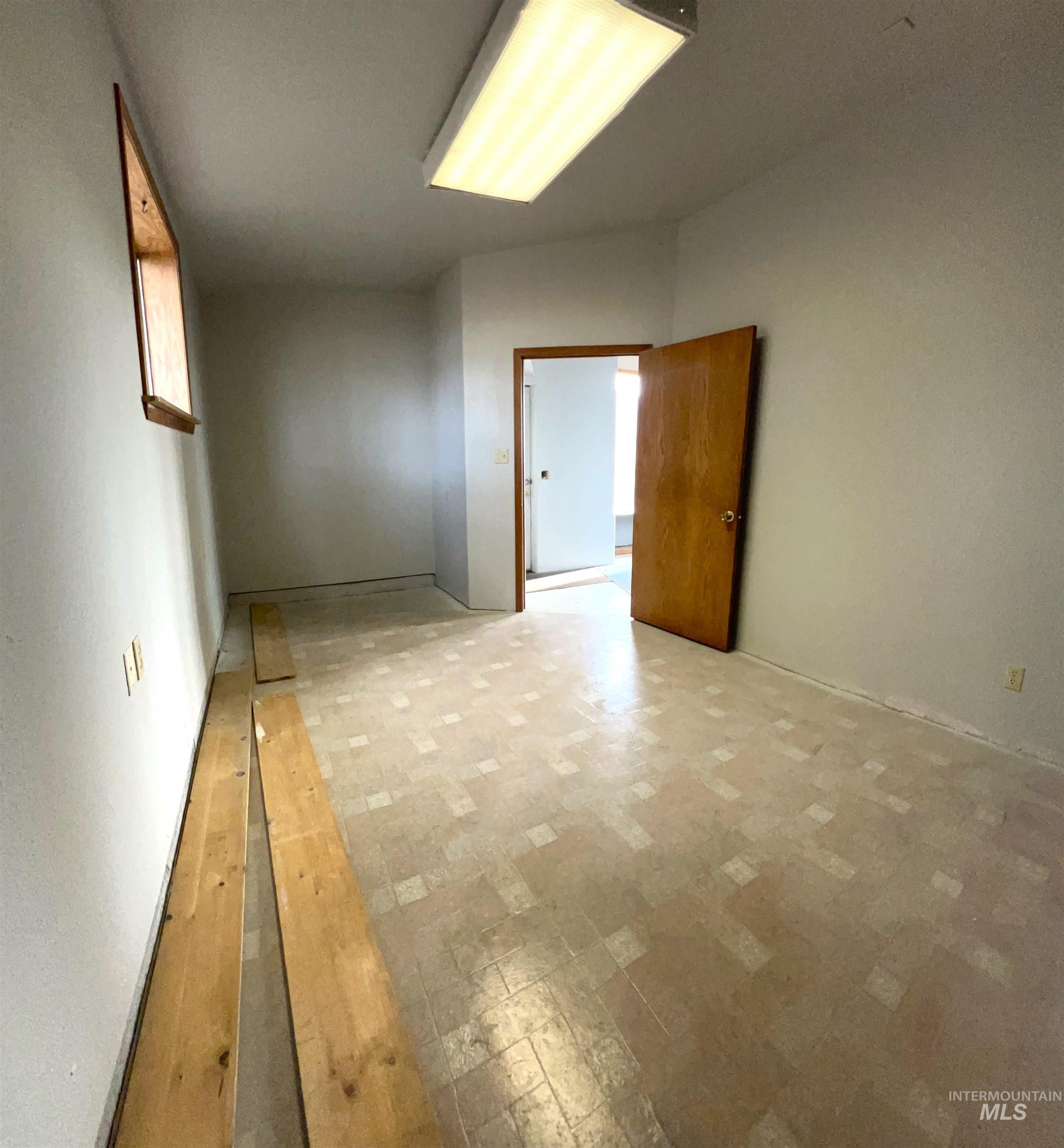 510 E Main St., Craigmont, Idaho 83523, 2 Bedrooms, 2 Bathrooms, Residential For Sale, Price $325,000,MLS 98973703