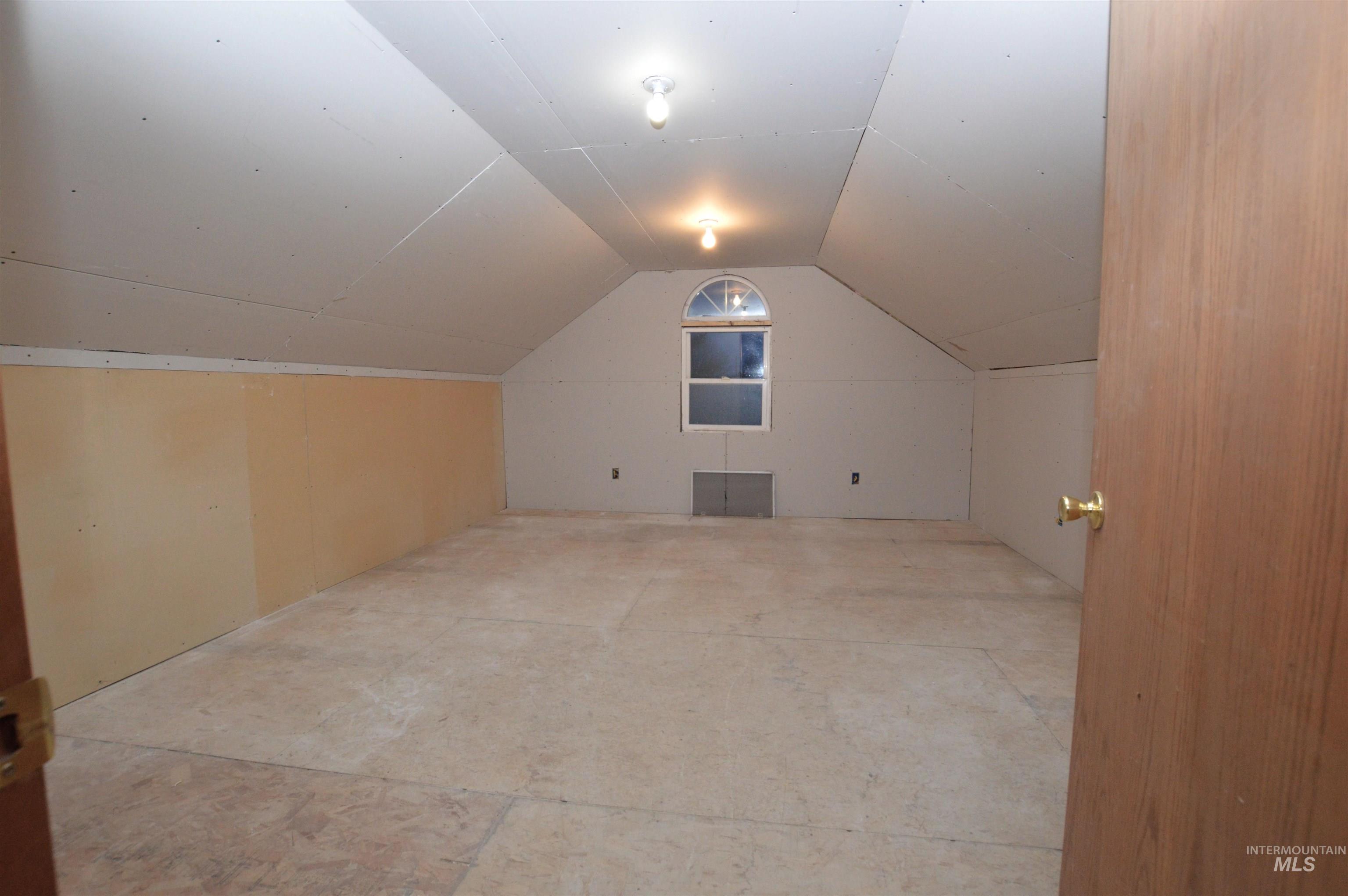 510 E Main St., Craigmont, Idaho 83523, 2 Bedrooms, 2 Bathrooms, Residential For Sale, Price $274,000,MLS 98973703