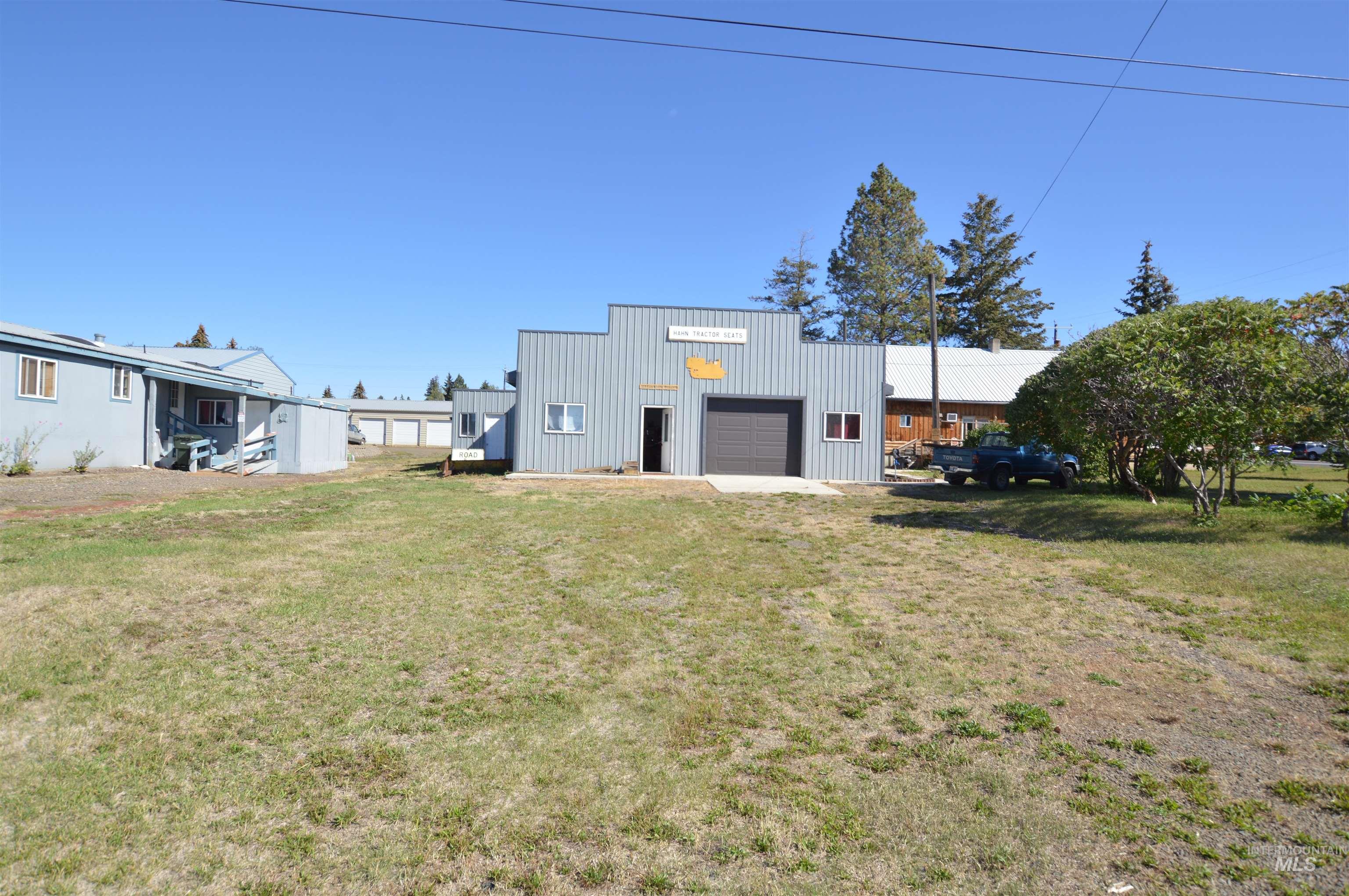 510 E Main St., Craigmont, Idaho 83523, 2 Bedrooms, 2 Bathrooms, Residential For Sale, Price $325,000,MLS 98973703