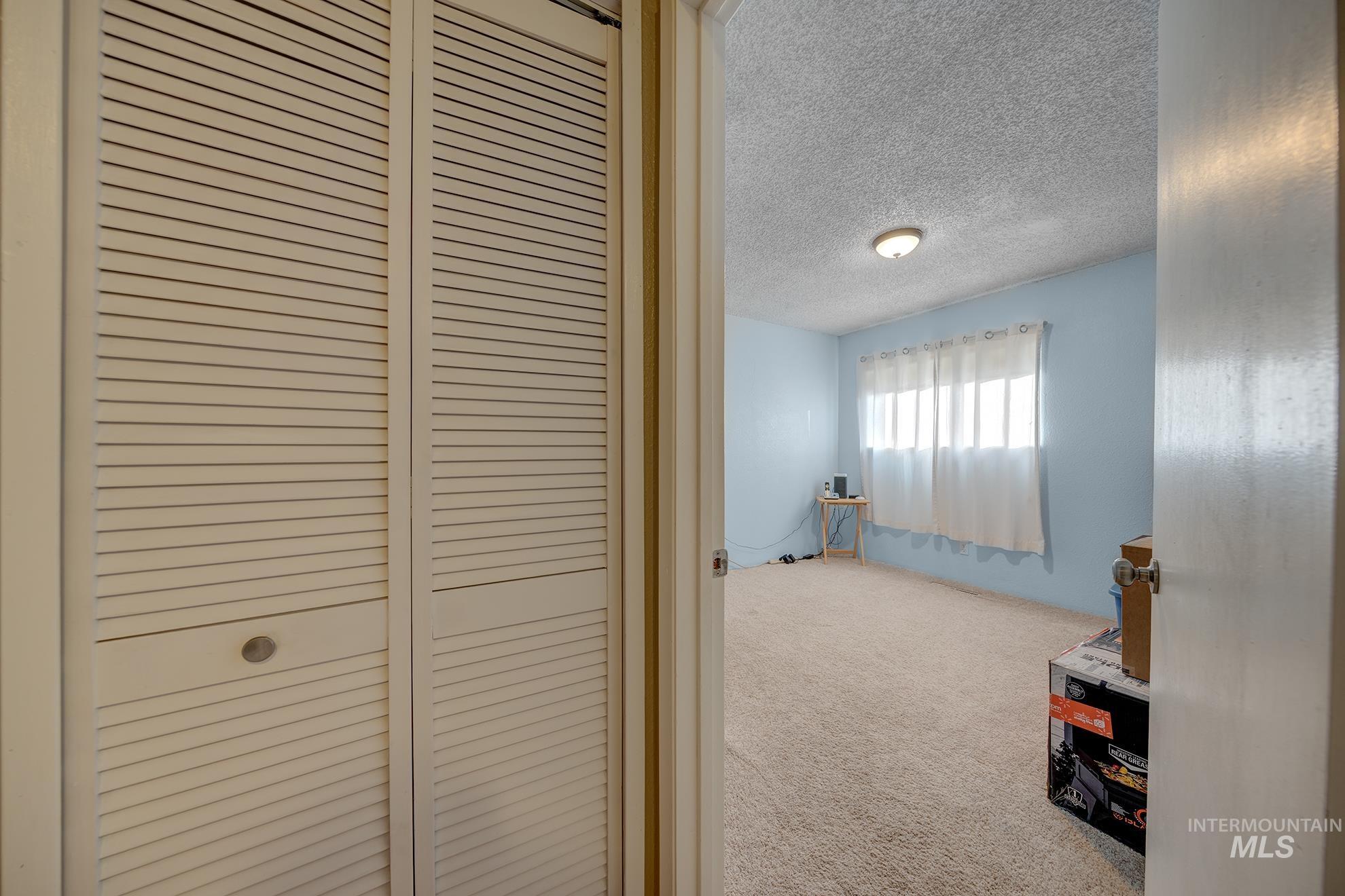 611 W Indianhead Road, Weiser, Idaho 83672, 4 Bedrooms, 2 Bathrooms, Residential For Sale, Price $369,000,MLS 98973704