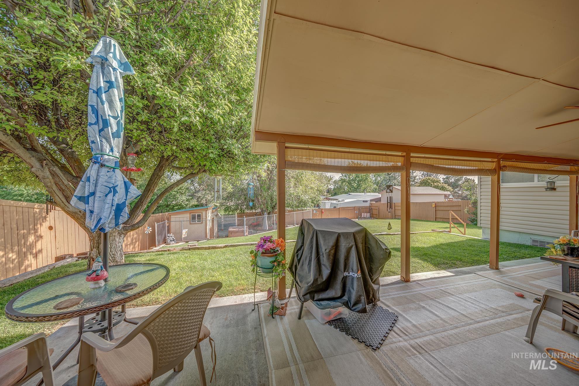 611 W Indianhead Road, Weiser, Idaho 83672, 4 Bedrooms, 2 Bathrooms, Residential For Sale, Price $369,000,MLS 98973704