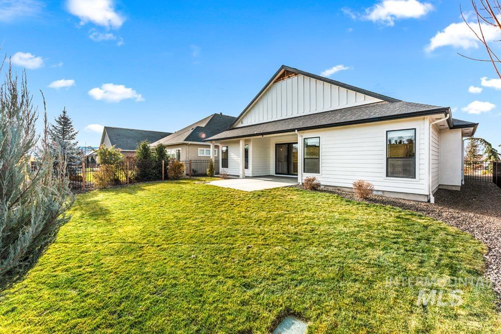 1416 N Palaestra Ave, Eagle, Idaho 83616, 3 Bedrooms, 2.5 Bathrooms, Residential For Sale, Price $749,900,MLS 98973705