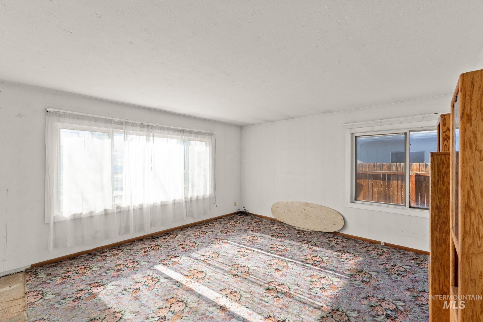 544 W Falls Ave, Twin Falls, Idaho 83301, 4 Bedrooms, 2 Bathrooms, Residential For Sale, Price $20,000,MLS 98973708